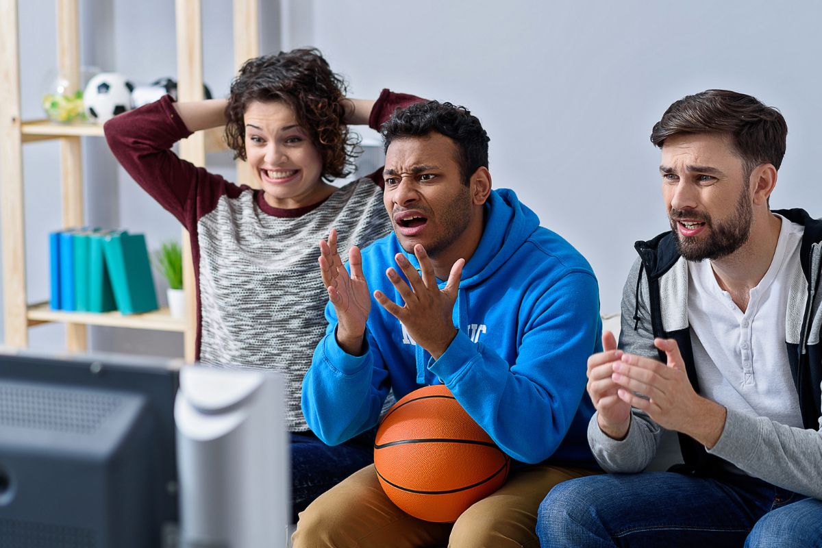 What Are The Pros And Cons Of Watching Sports At Home?