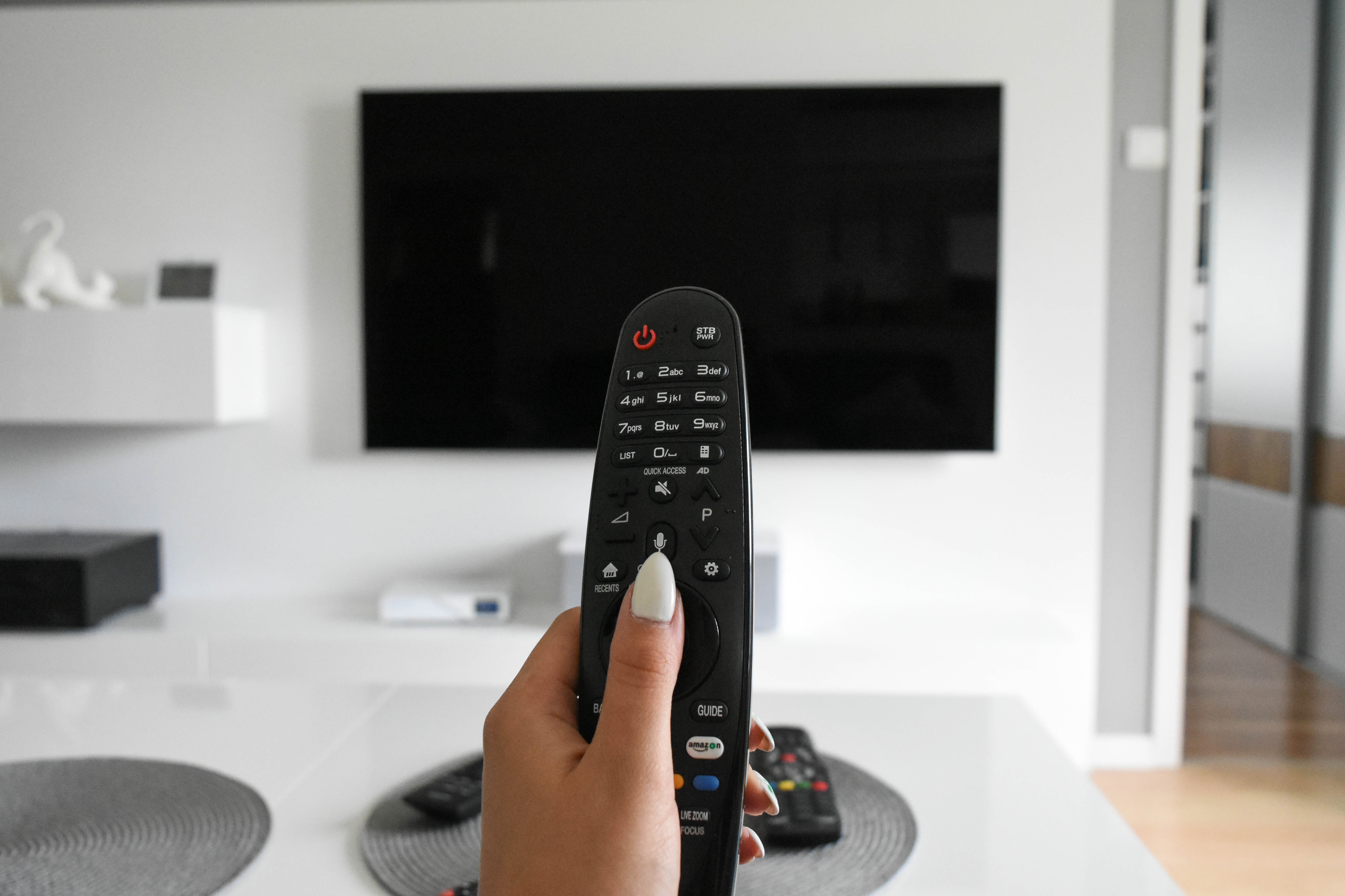Where to Buy Ex-Display and Graded TVs Online in the UK