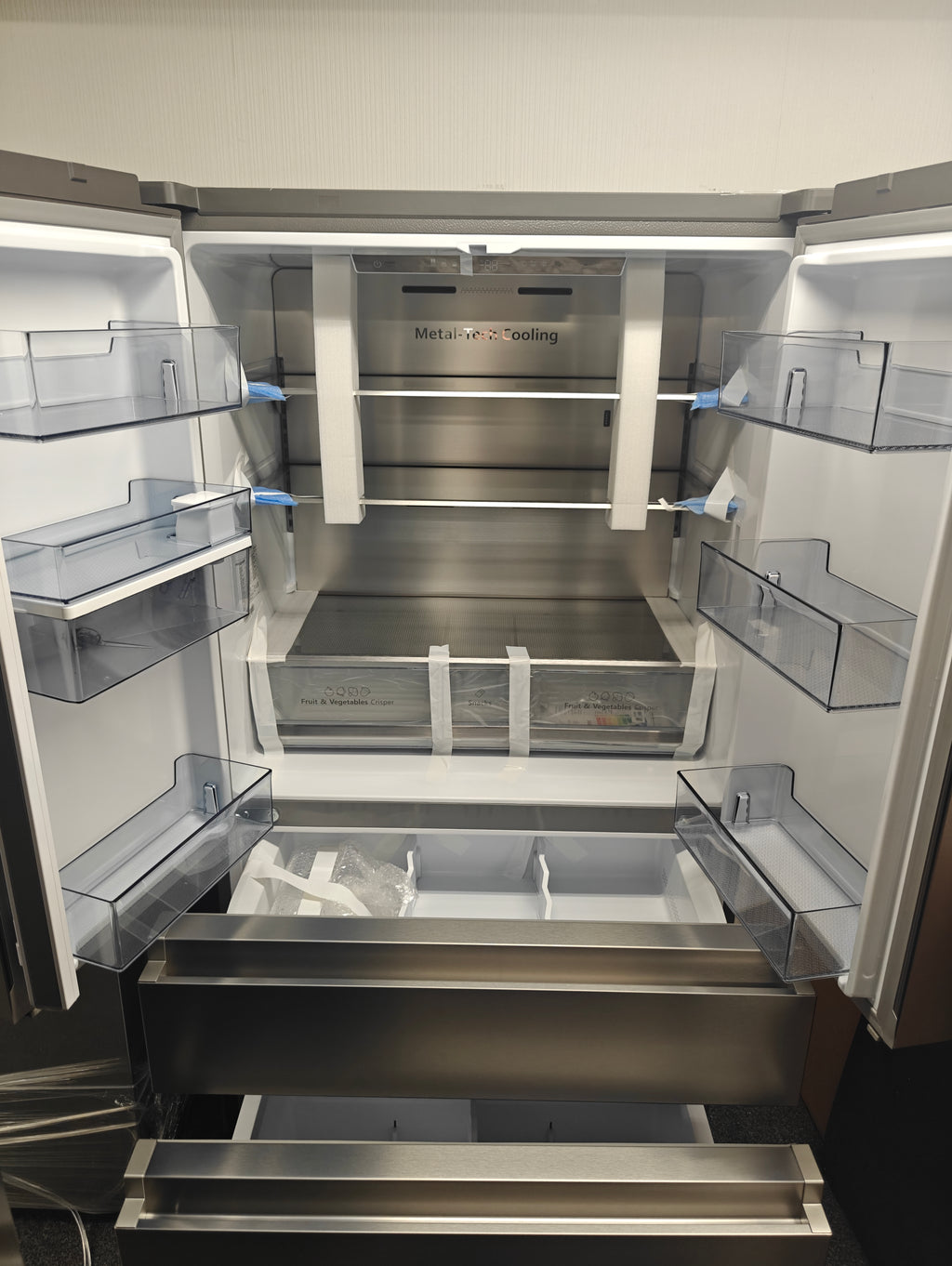 HISENSE RF749N4SWSE PUREFLAT SMART AMERICAN FRIDGE FREEZER - STAINLESS STEEL