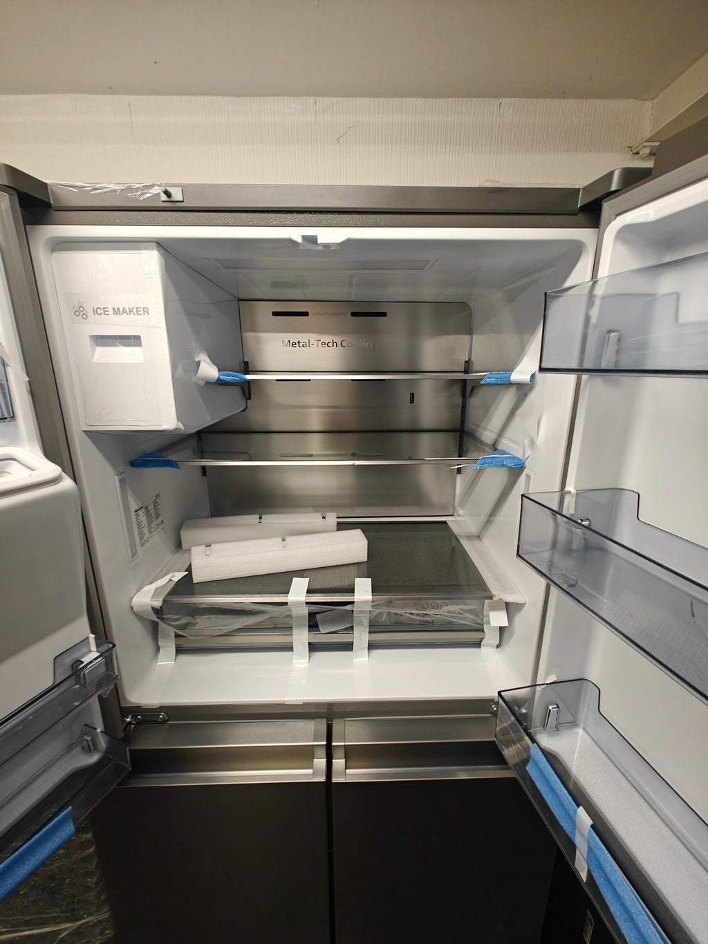 HISENSE RQ760N4SASE PUREFLAT SMART AMERICAN FRIDGE FREEZER - STAINLESS STEEL