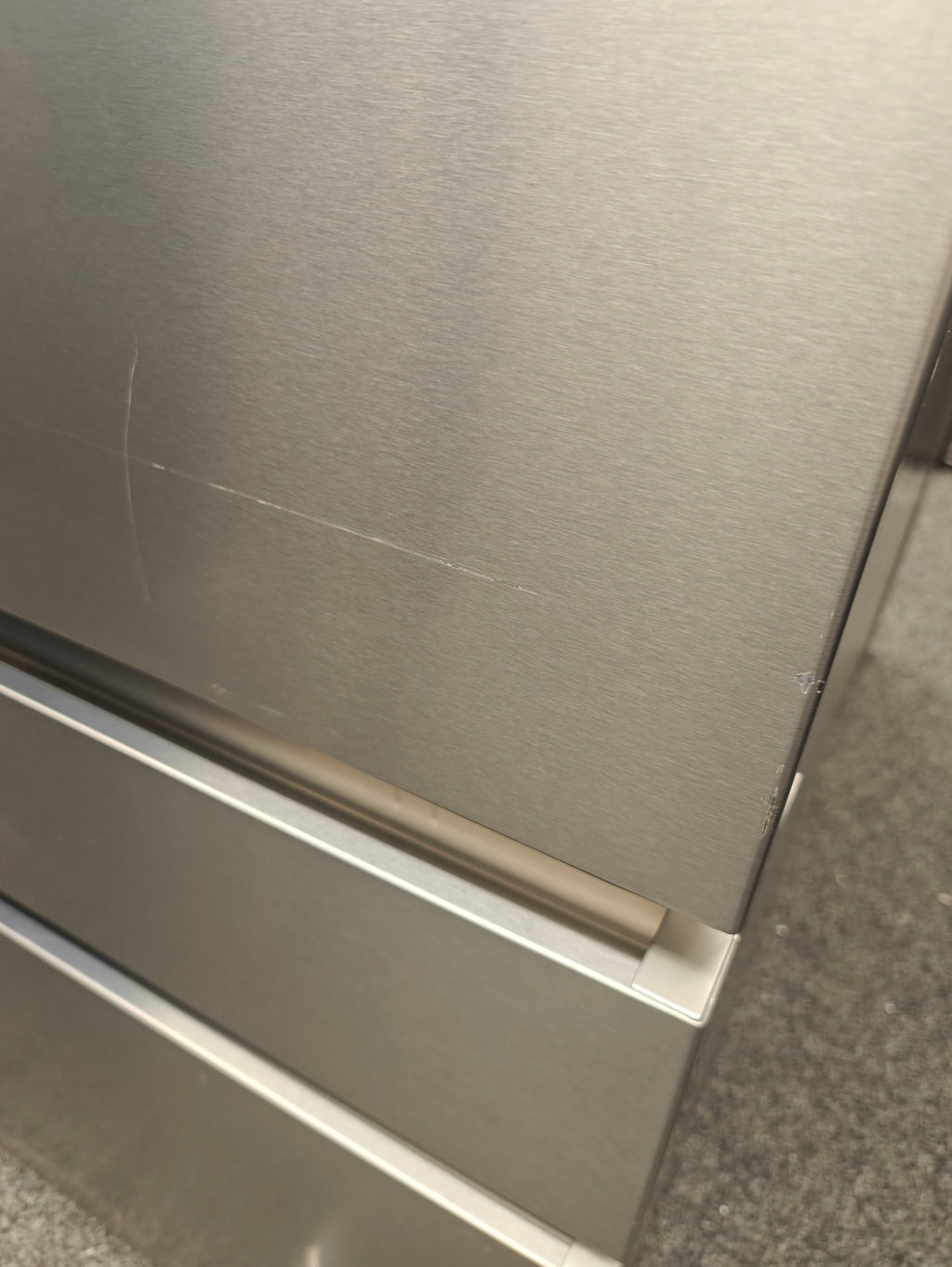 HISENSE RF749N4SWSE PUREFLAT AMERICAN FRIDGE FREEZER - STAINLESS STEEL