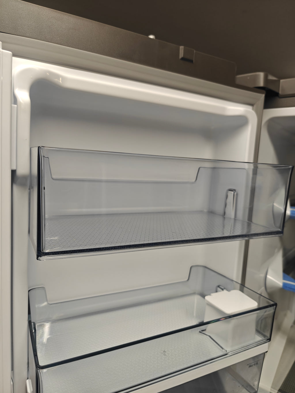 HISENSE RF749N4SWSE PUREFLAT AMERICAN FRIDGE FREEZER - STAINLESS STEEL