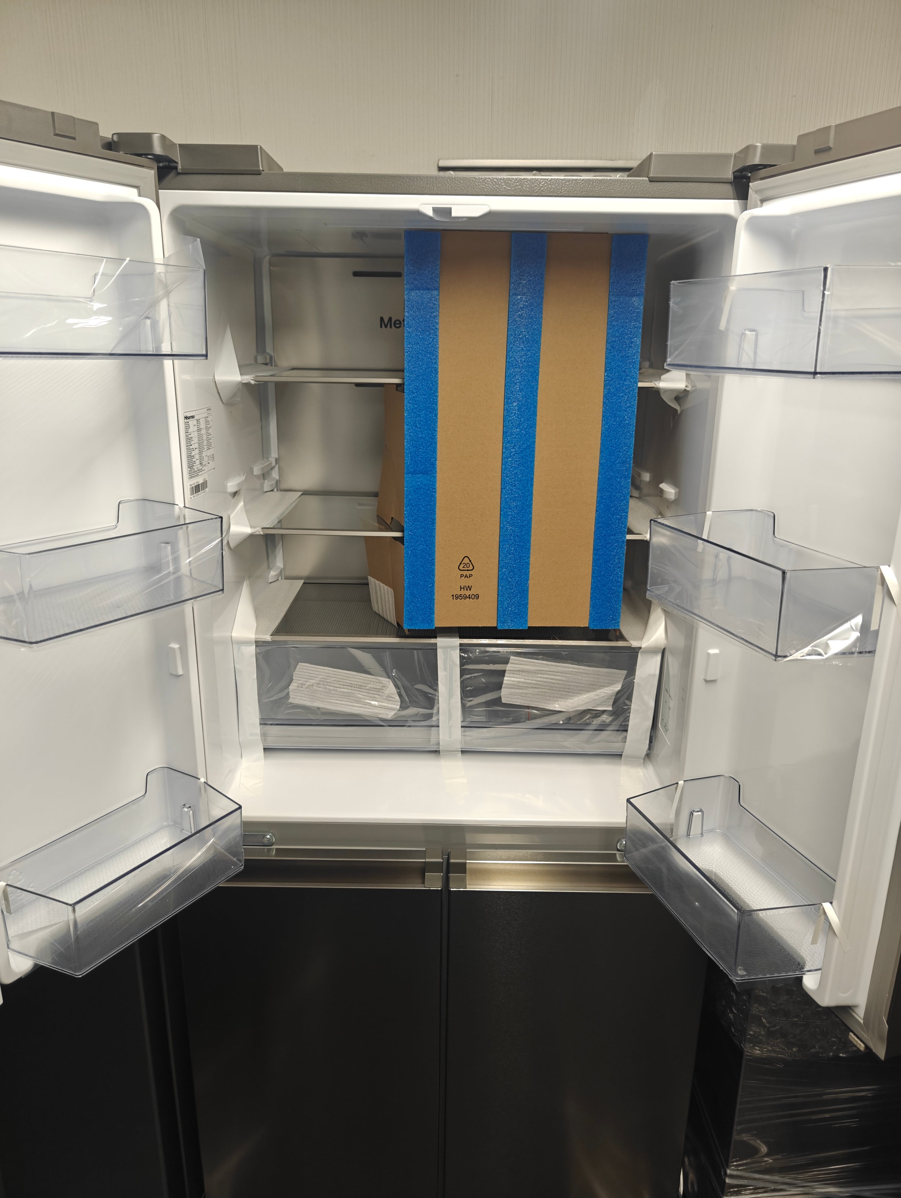 HISENSE RQ5P470SAID PUREFLAT AMERICAN FRIDGE FREEZER - STAINLESS STEEL - Electronic World TV