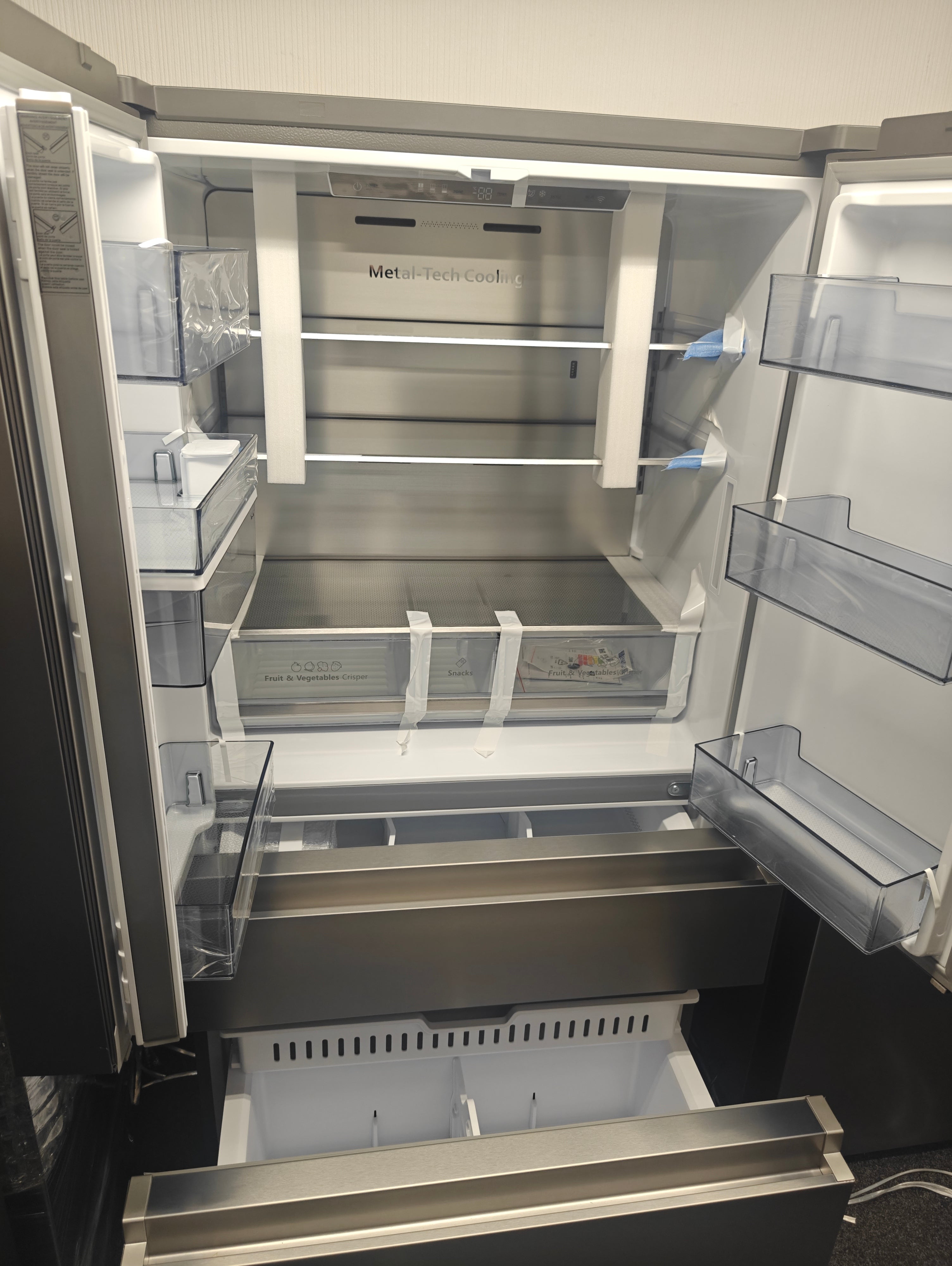 HISENSE RF749N4SWSE PUREFLAT SMART AMERICAN FRIDGE FREEZER - STAINLESS STEEL - Electronic World TV