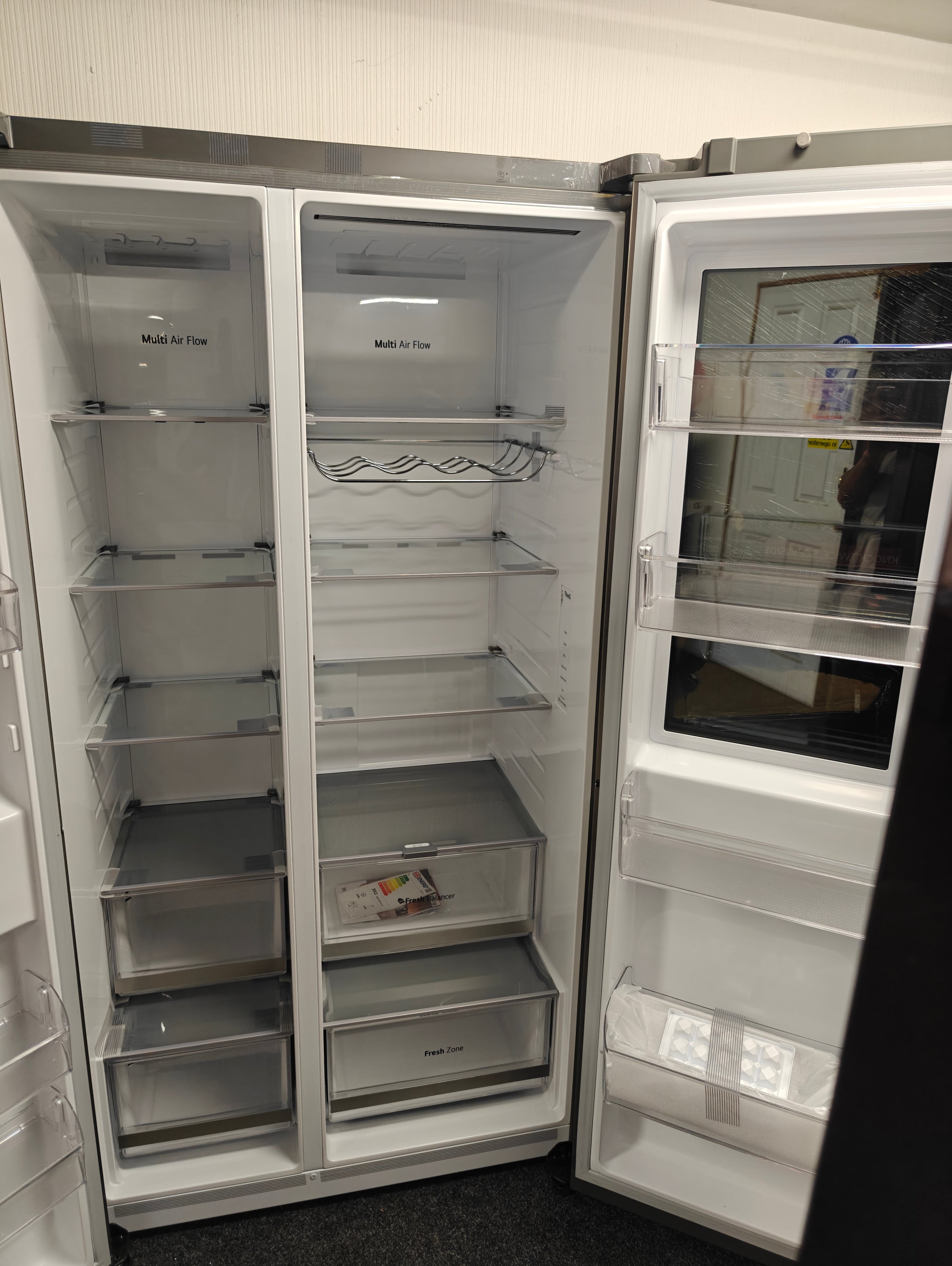 LG GSVV80PYLL INSTAVIEW AMERICAN FRIDGE FREEZER - STAINLESS STEEL - Electronic World TV