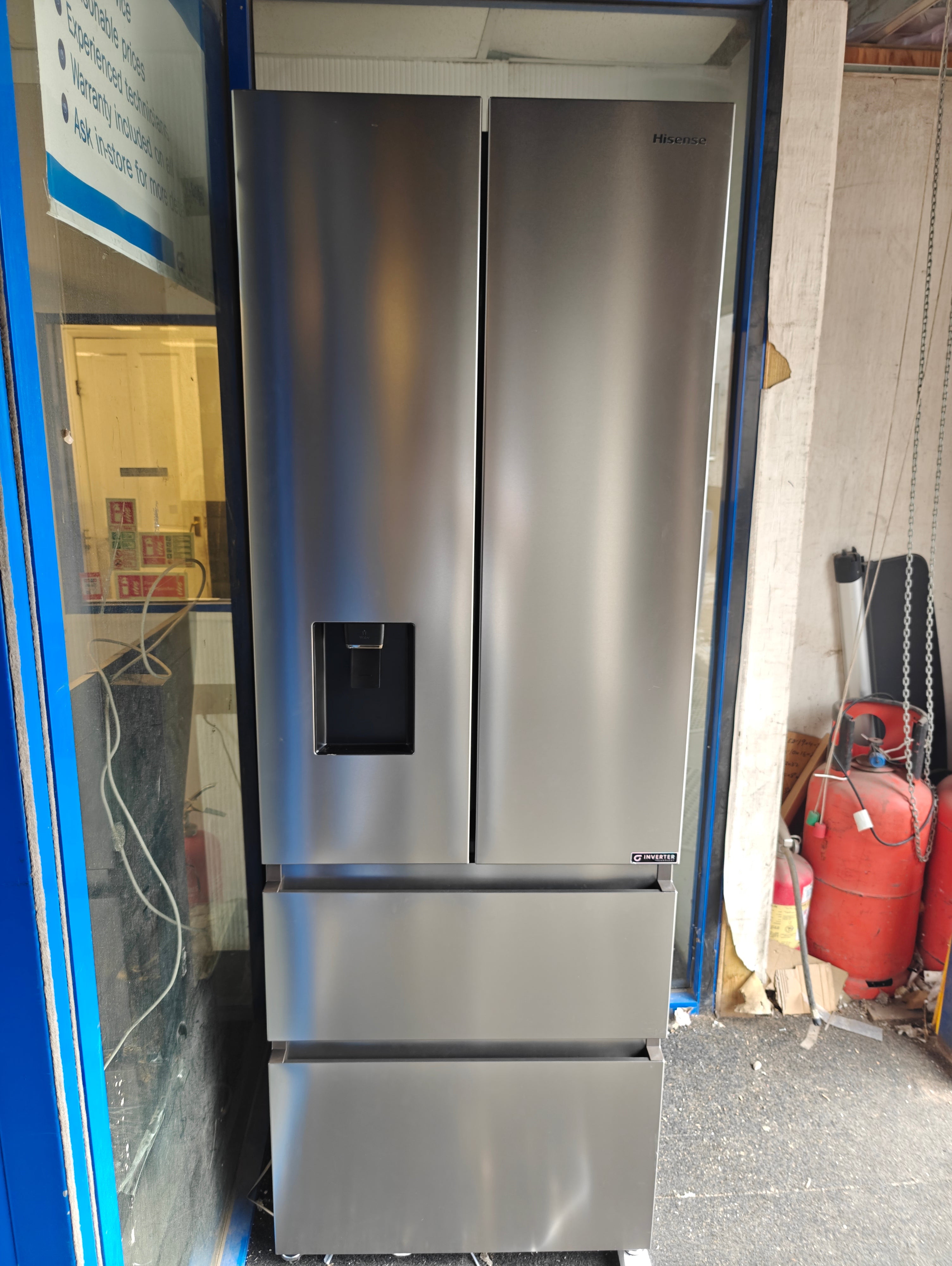 HISENSE RF632N4WIE SILVER NARROW AMERICAN FRIDGE FREEZER - Electronic World TV