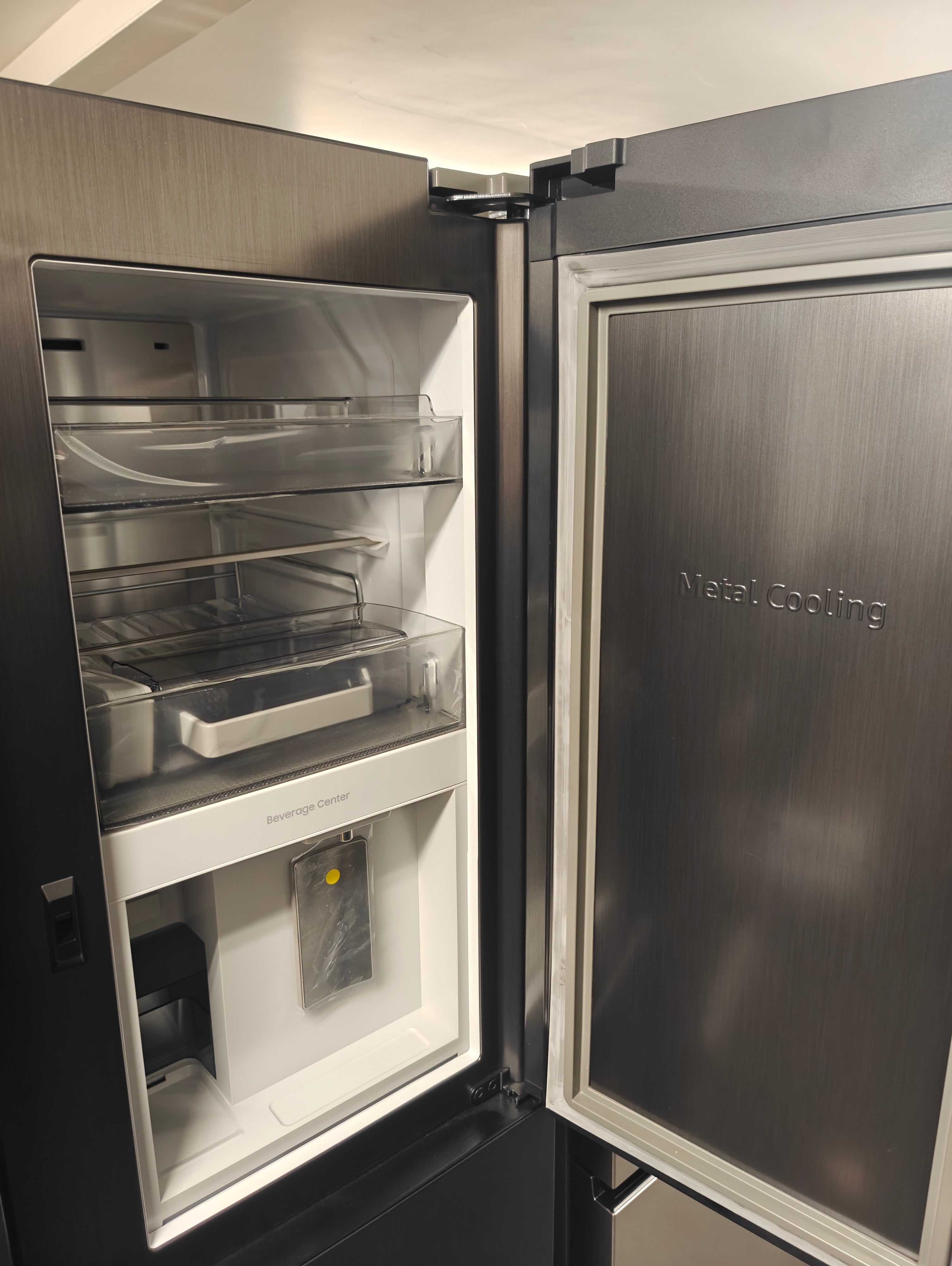 SAMSUNG RH69CG895DB1 BEVERAGE CENTRE AMERICAN FRIDGE FREEZER - BLACK - Electronic World TV