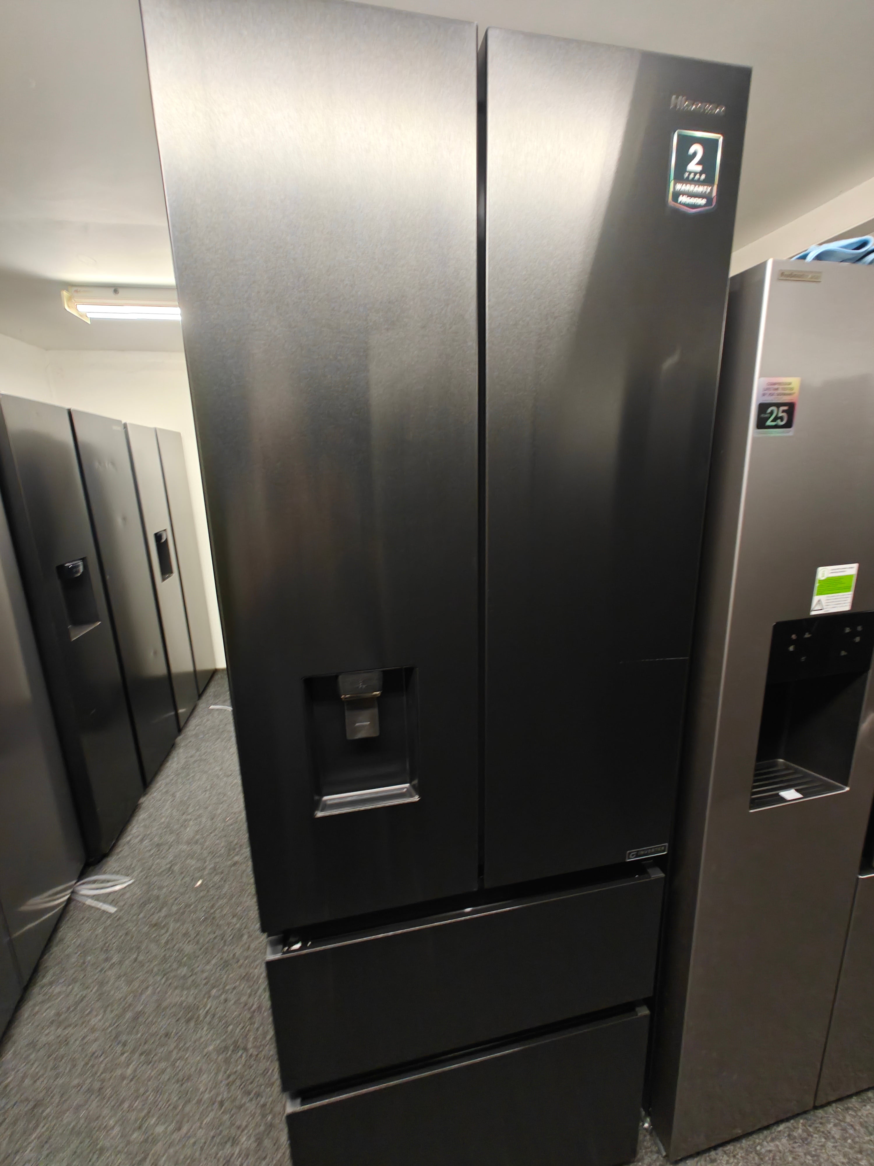 HISENSE RF632N4WFE BLACK NARROW AMERICAN FRIDGE FREEZER - Electronic World TV