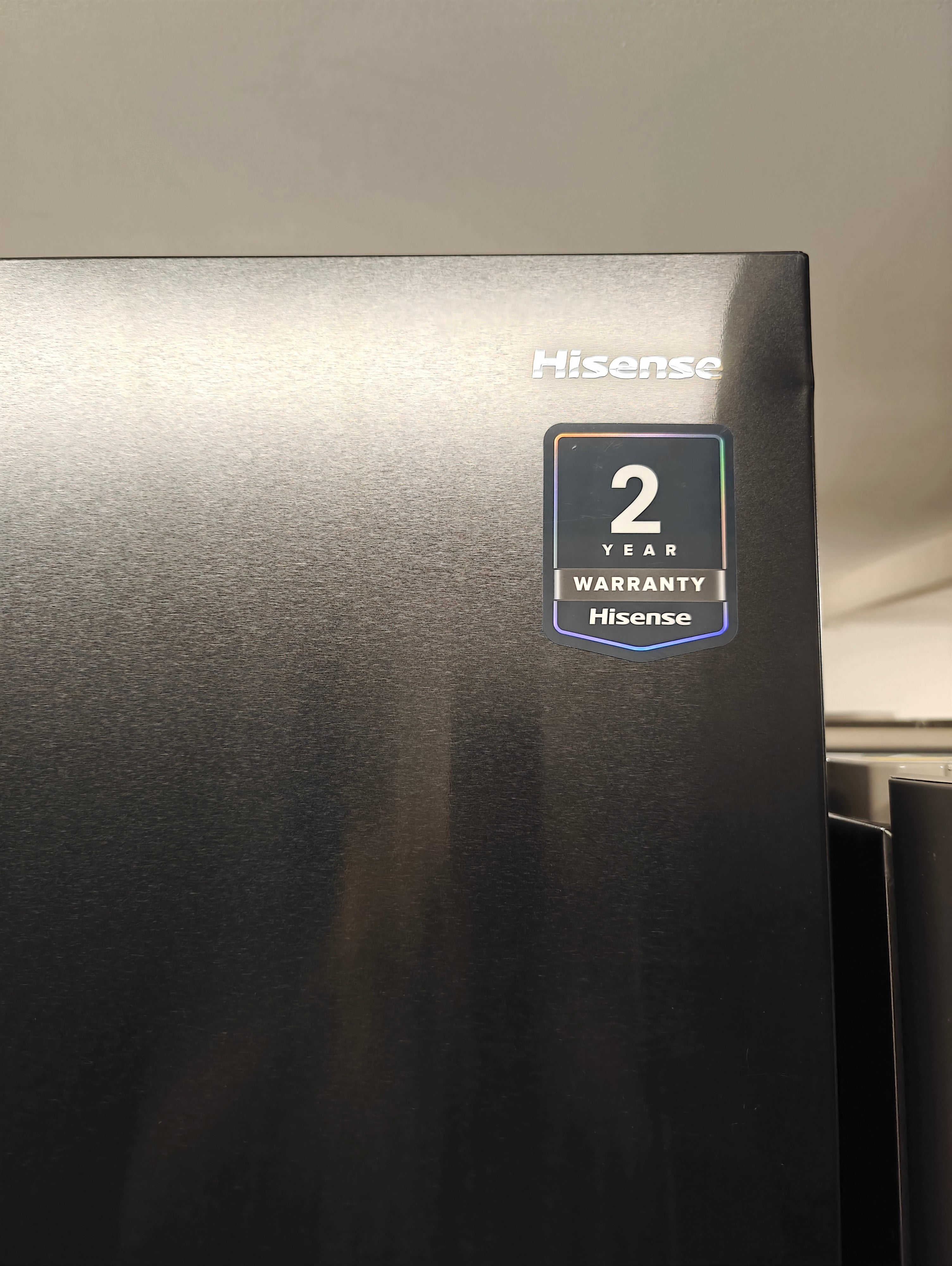 HISENSE RF632N4WFE BLACK NARROW AMERICAN FRIDGE FREEZER - Electronic World TV