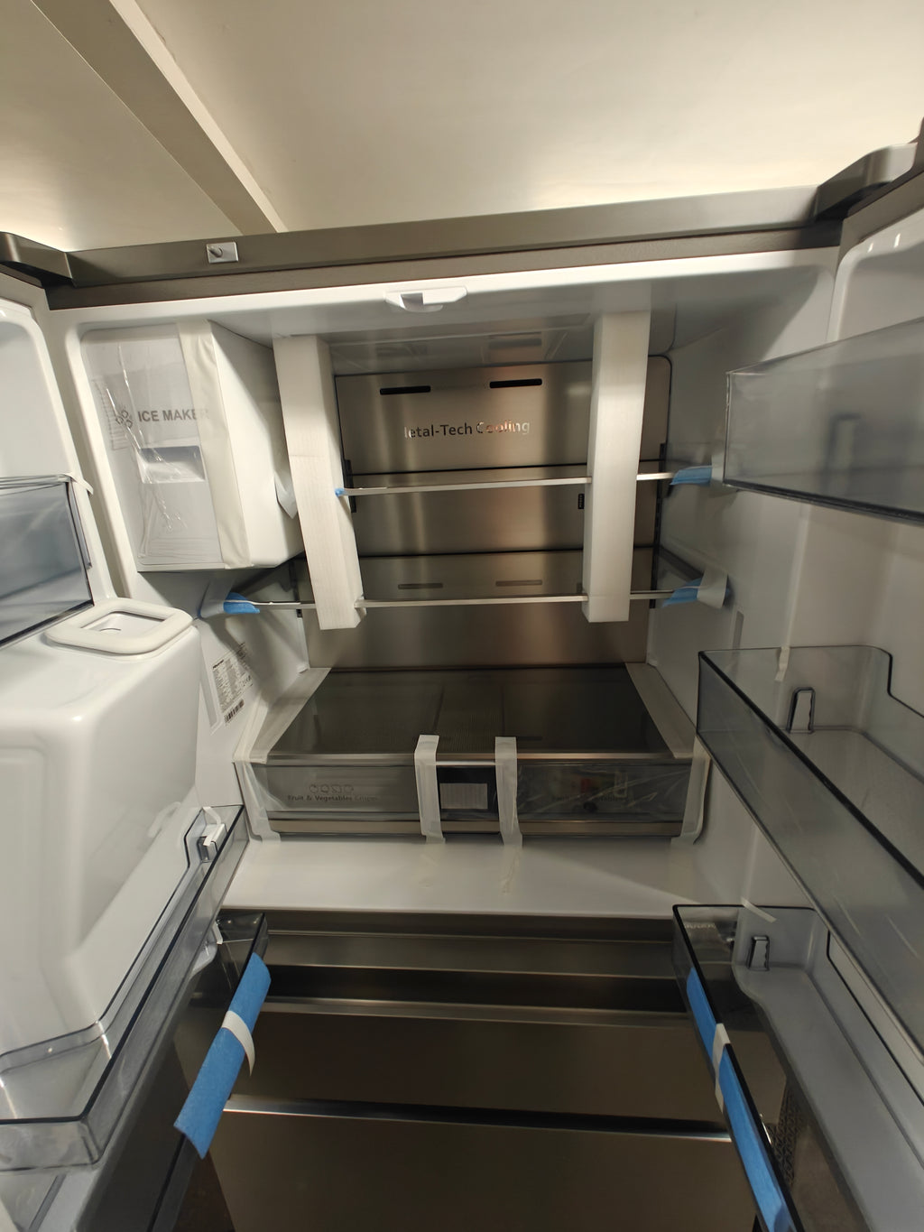 HISENSE RF728N4SASE PUREFLAT SMART AMERICAN FRIDGE FREEZER - STAINLESS STEEL