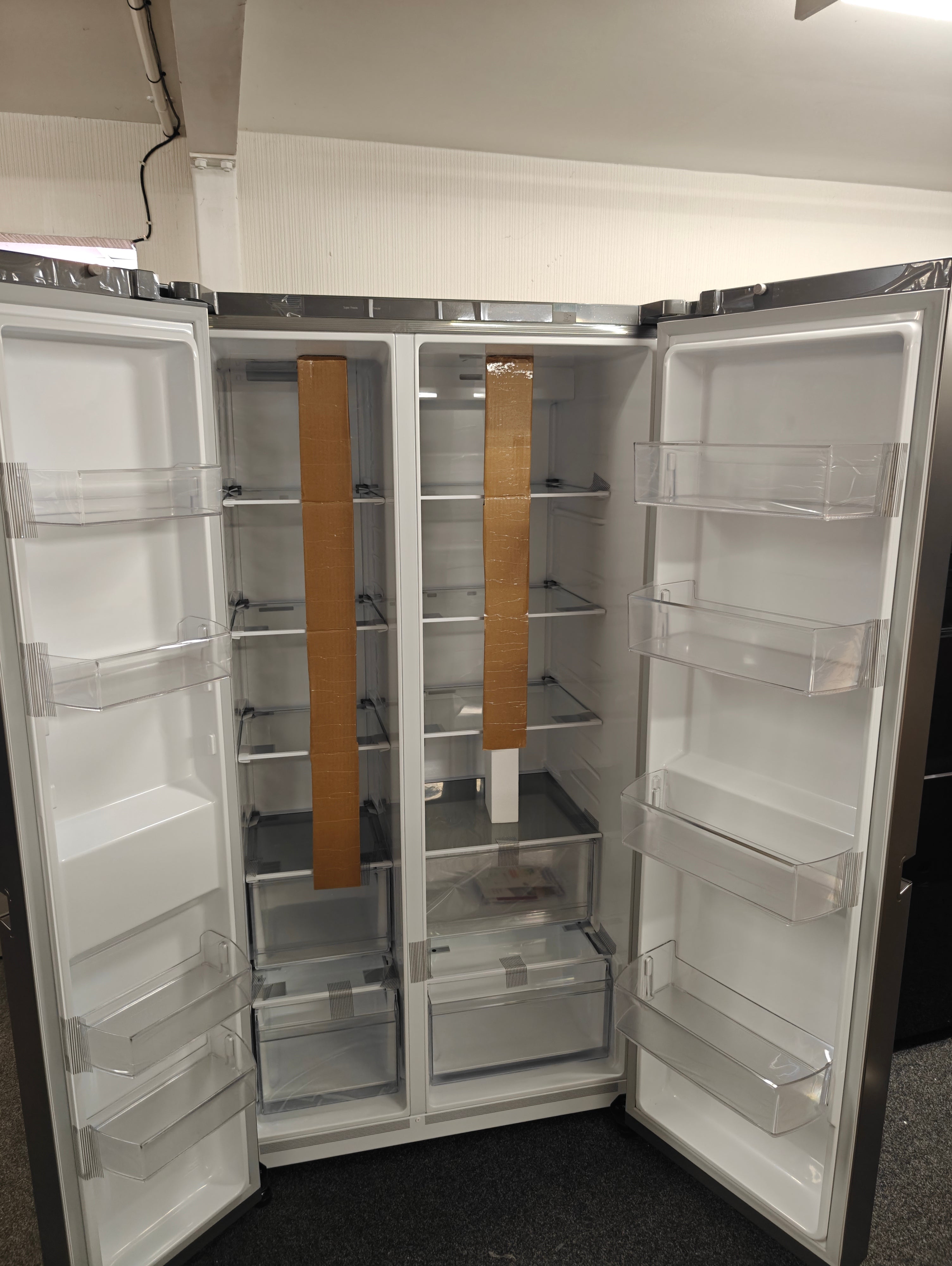 LG NatureFRESH GSBC40PYPE AMERICAN FRIDGE FREEZER - SILVER - Electronic World TV