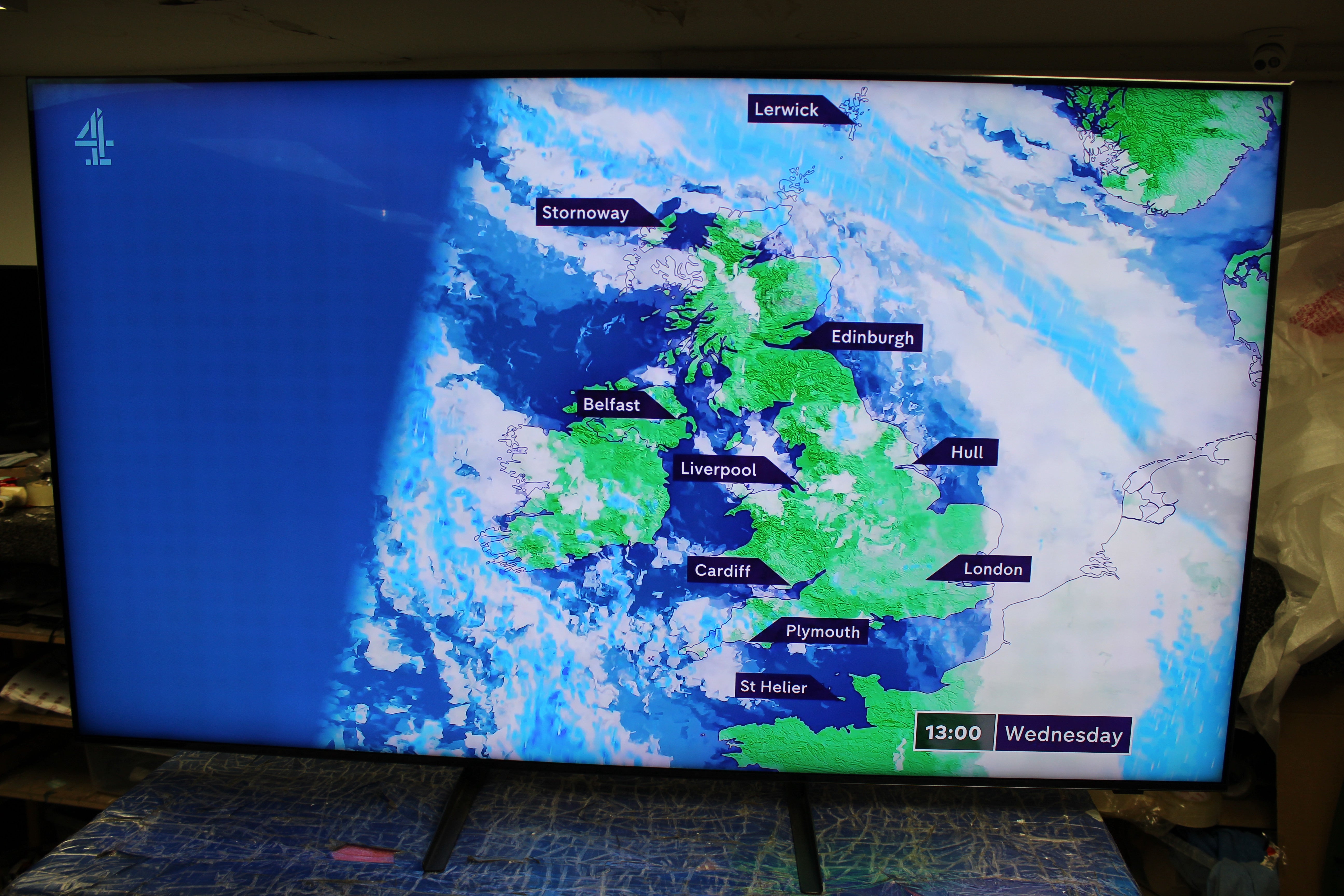 65" Samsung QE65Q800TATXXU Premium 8K HDR QLED TV