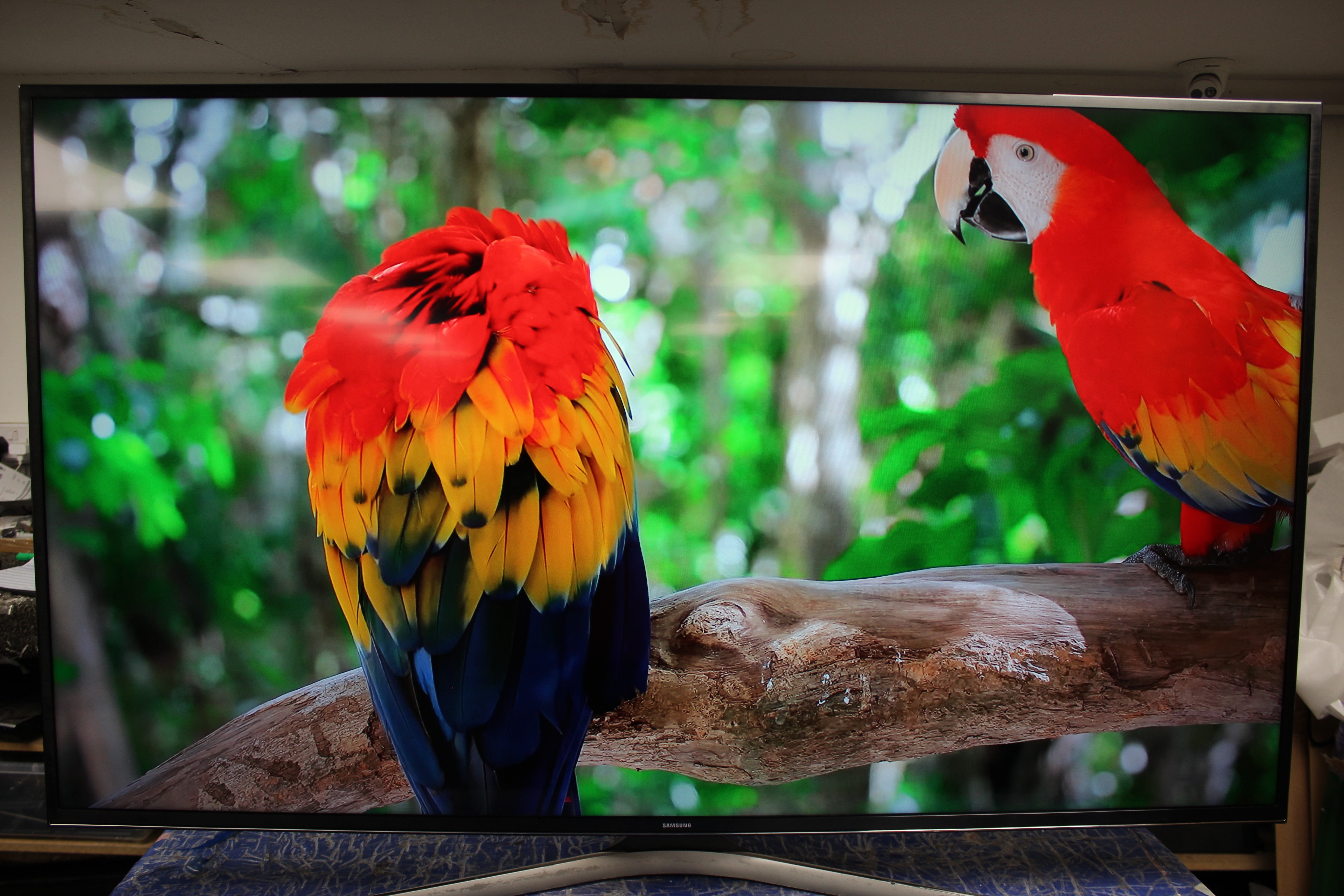 60" Samsung UE60JU6800 4K Nano Crystal Smart LED TV - Electronic World TV