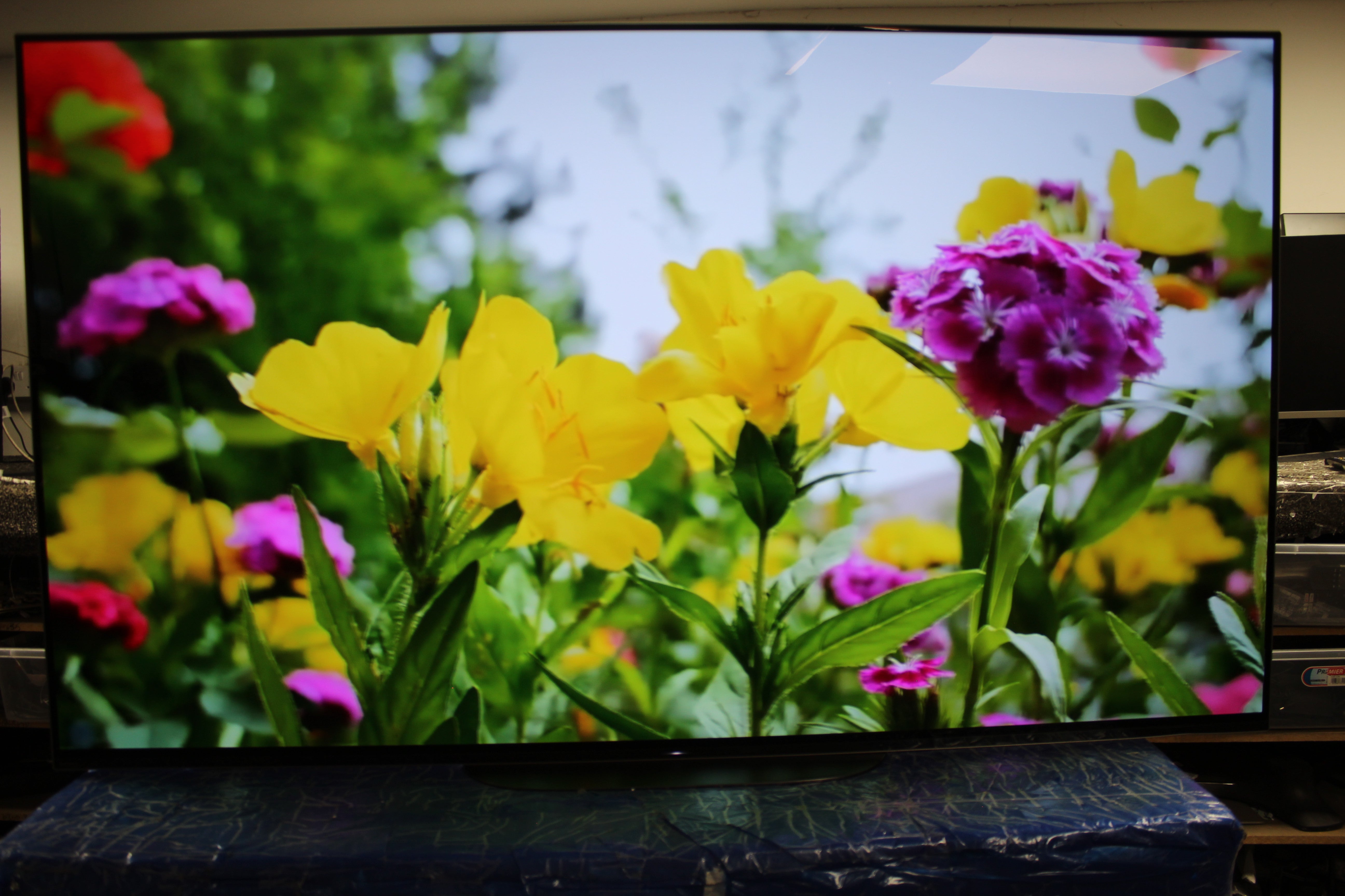 65" Sony KD65AF8BU 4K Ultra HD HDR Smart Android OLED TV