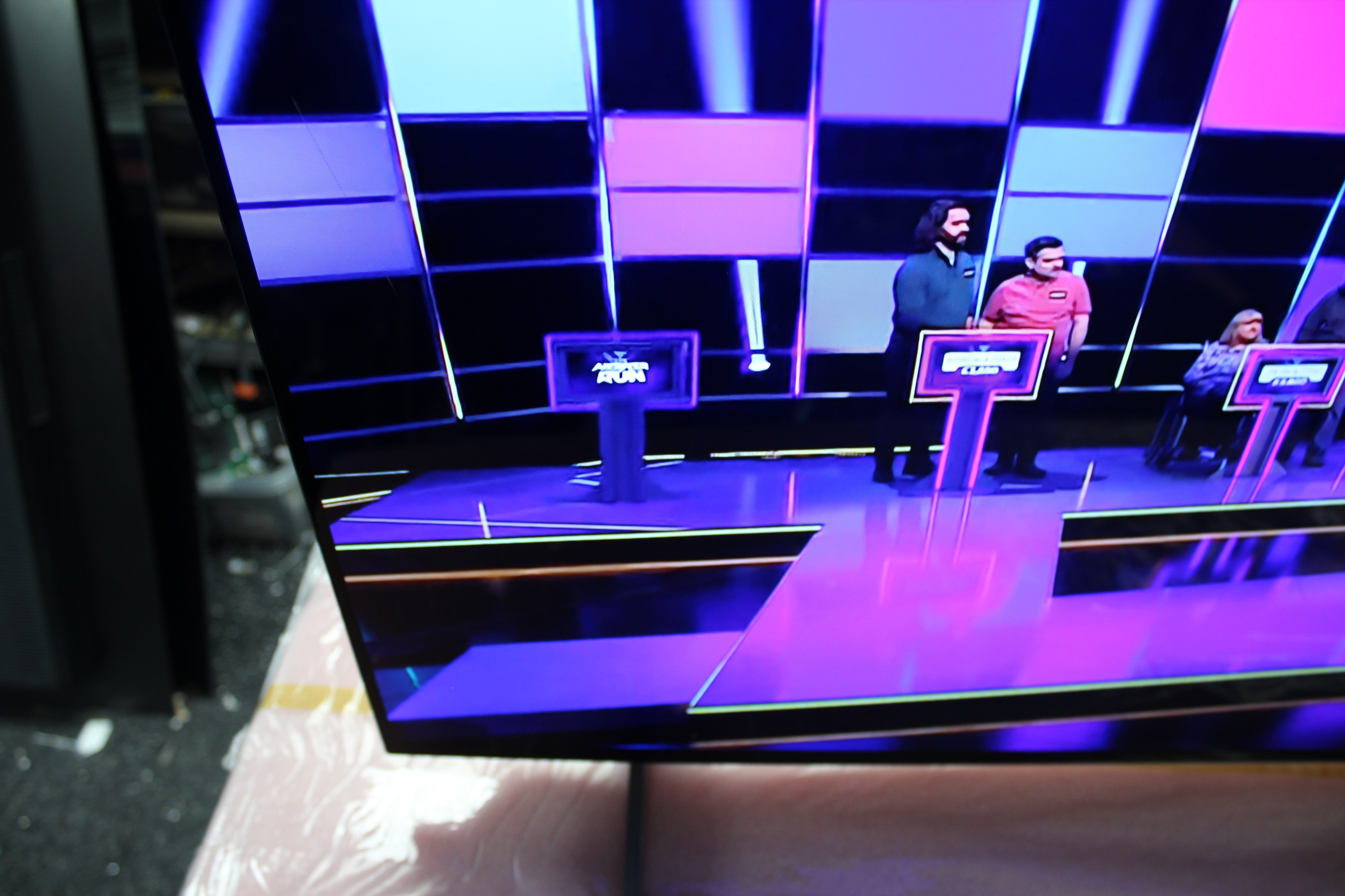 42" LG Evo OLED42C44LA 4K HDR Smart OLED TV - Electronic World TV