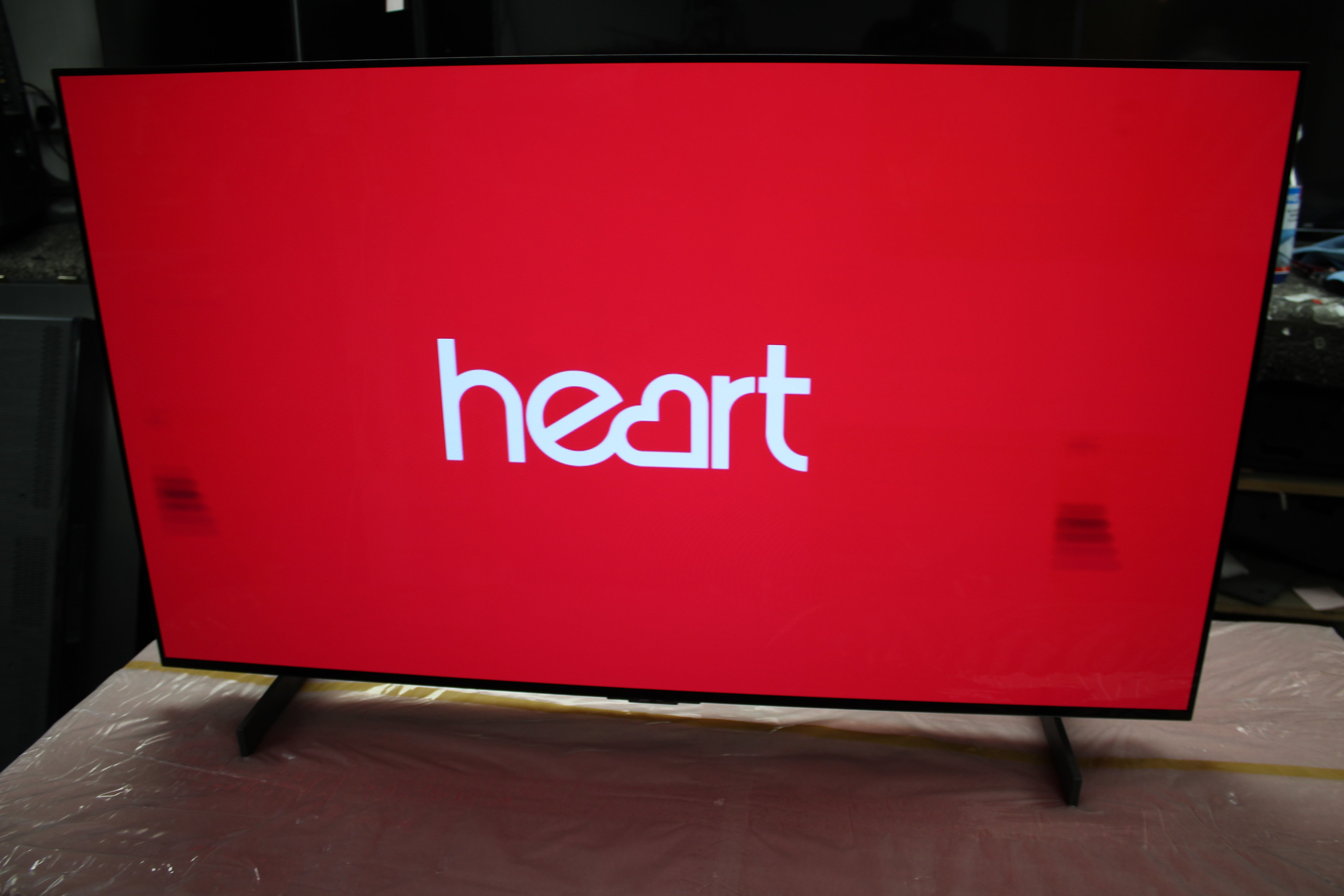 42" LG Evo OLED42C44LA 4K HDR Smart OLED TV - Electronic World TV