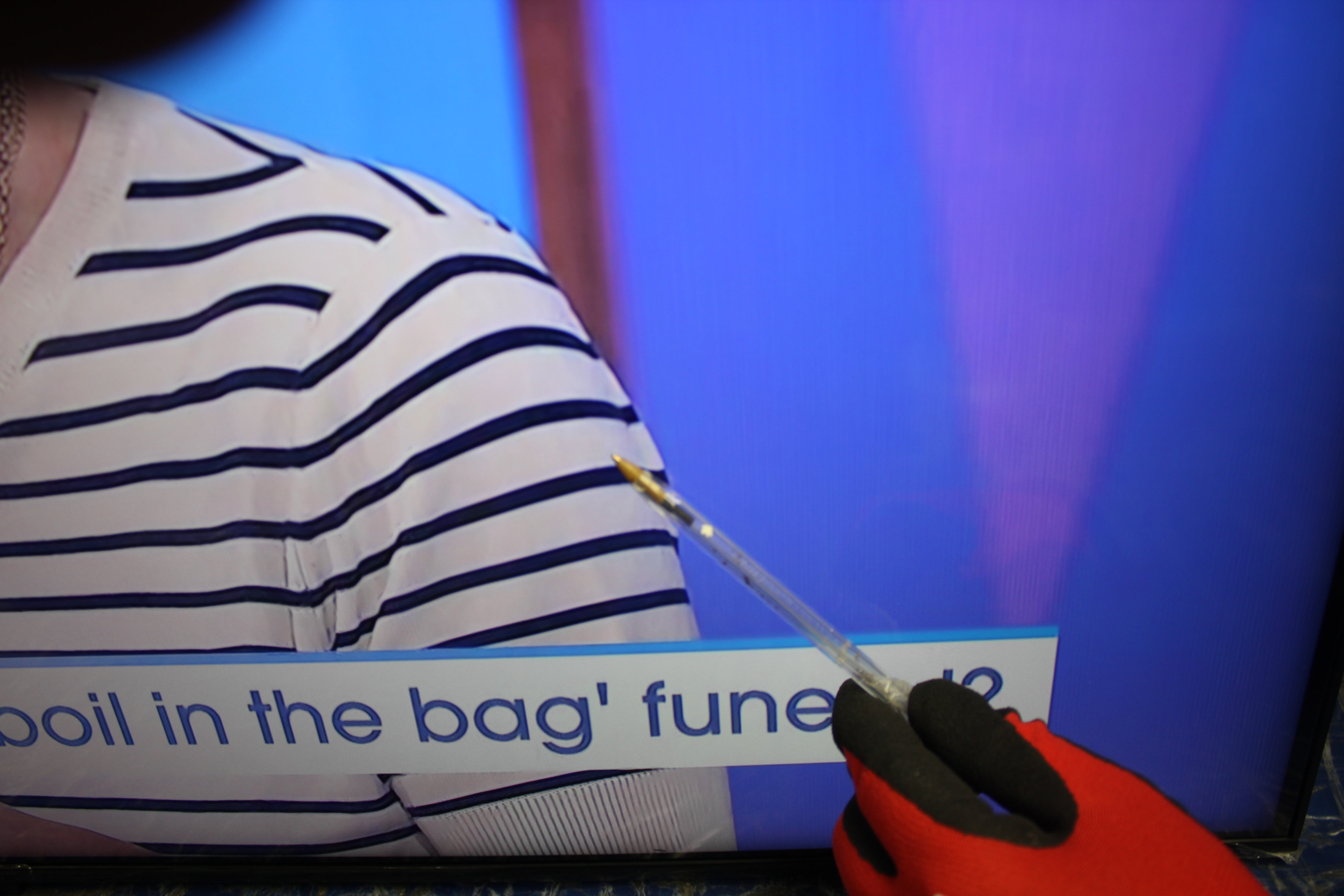 43" Samsung QE43Q60TAUXXU Crystal 4K Quantum HDR Smart QLED TV - Electronic World TV