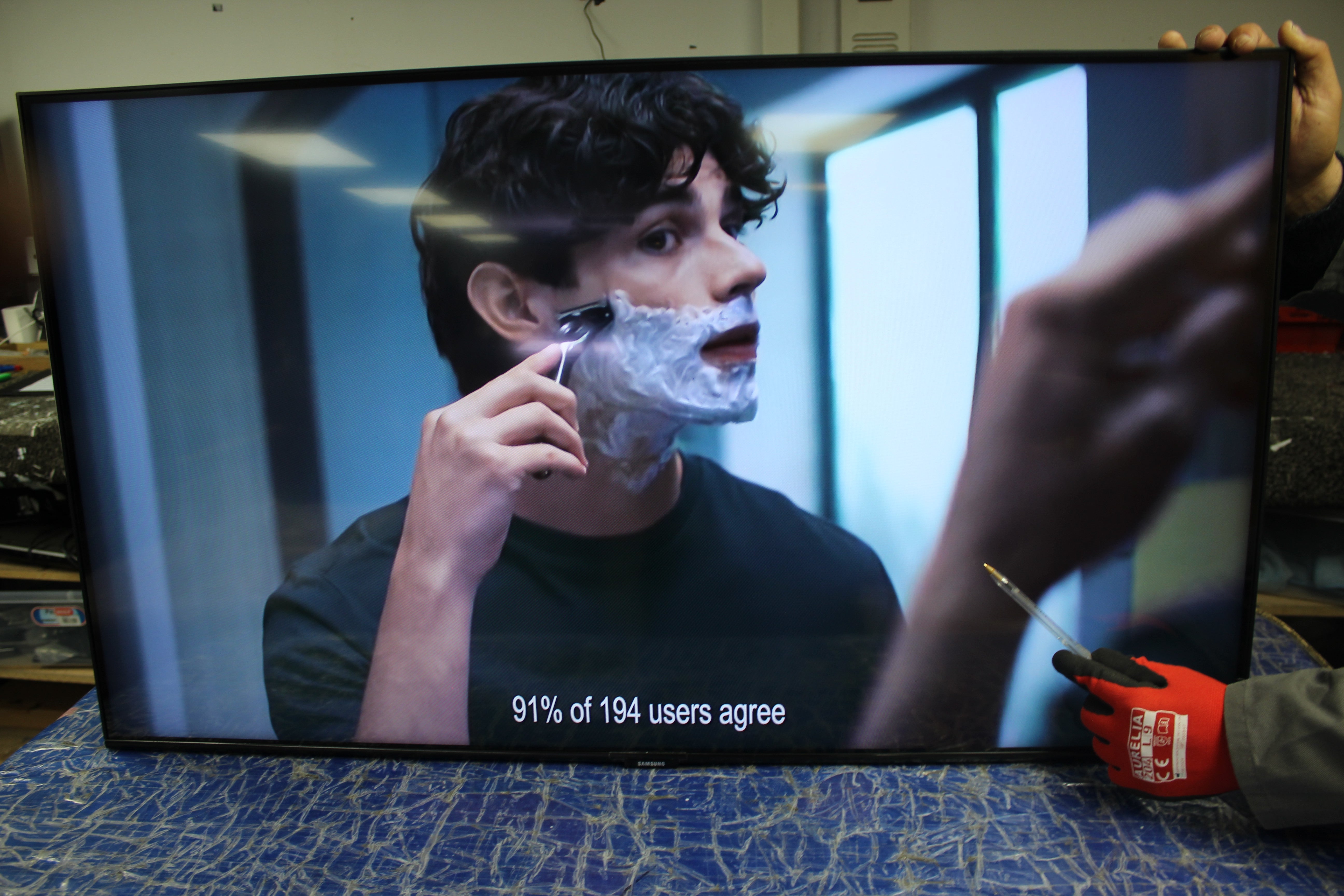 43" Samsung QE43Q60TAUXXU Crystal 4K Quantum HDR Smart QLED TV - Electronic World TV