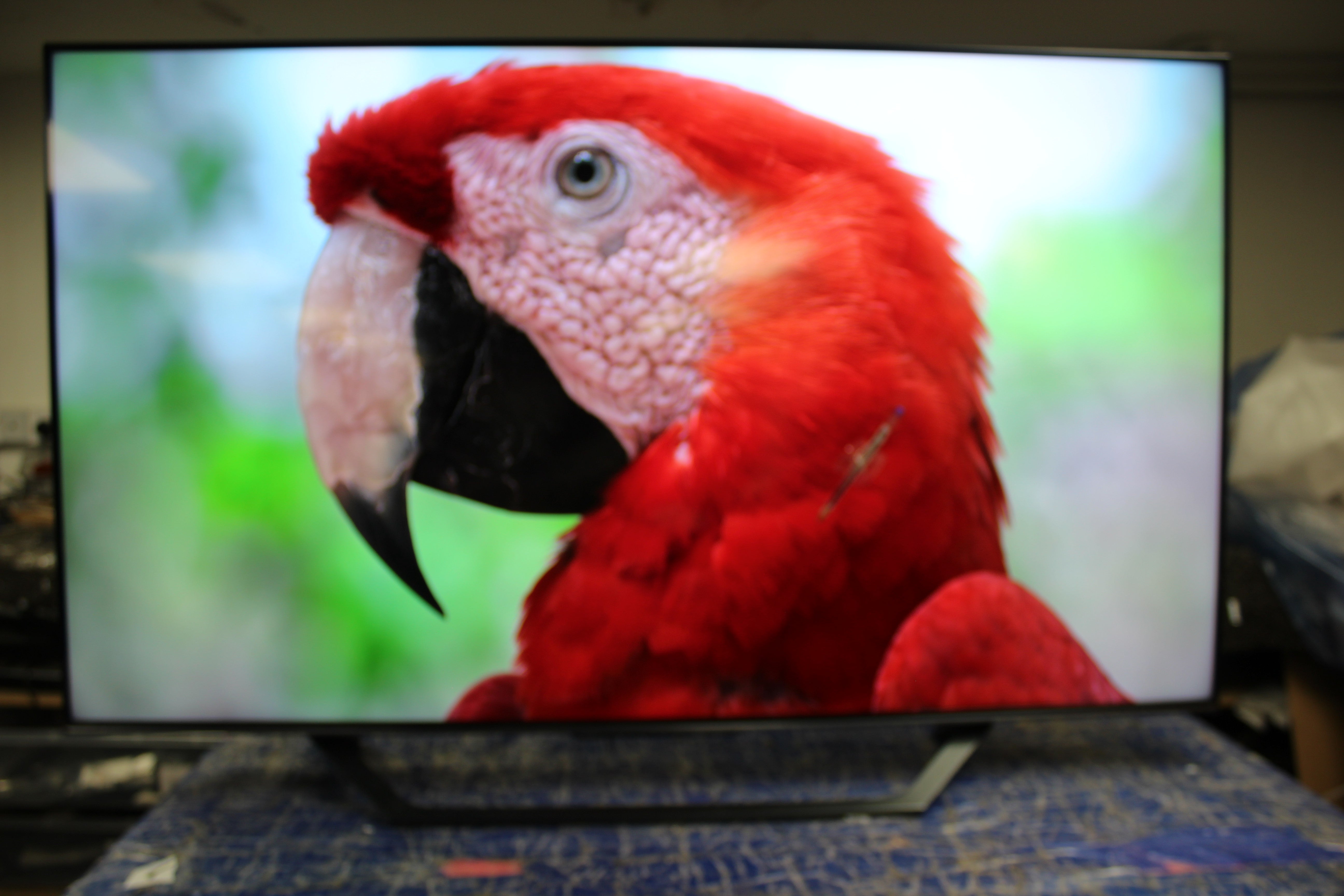 55" Hisense 55U7NQTUK Premium 4K HDR Smart Mini LED TV