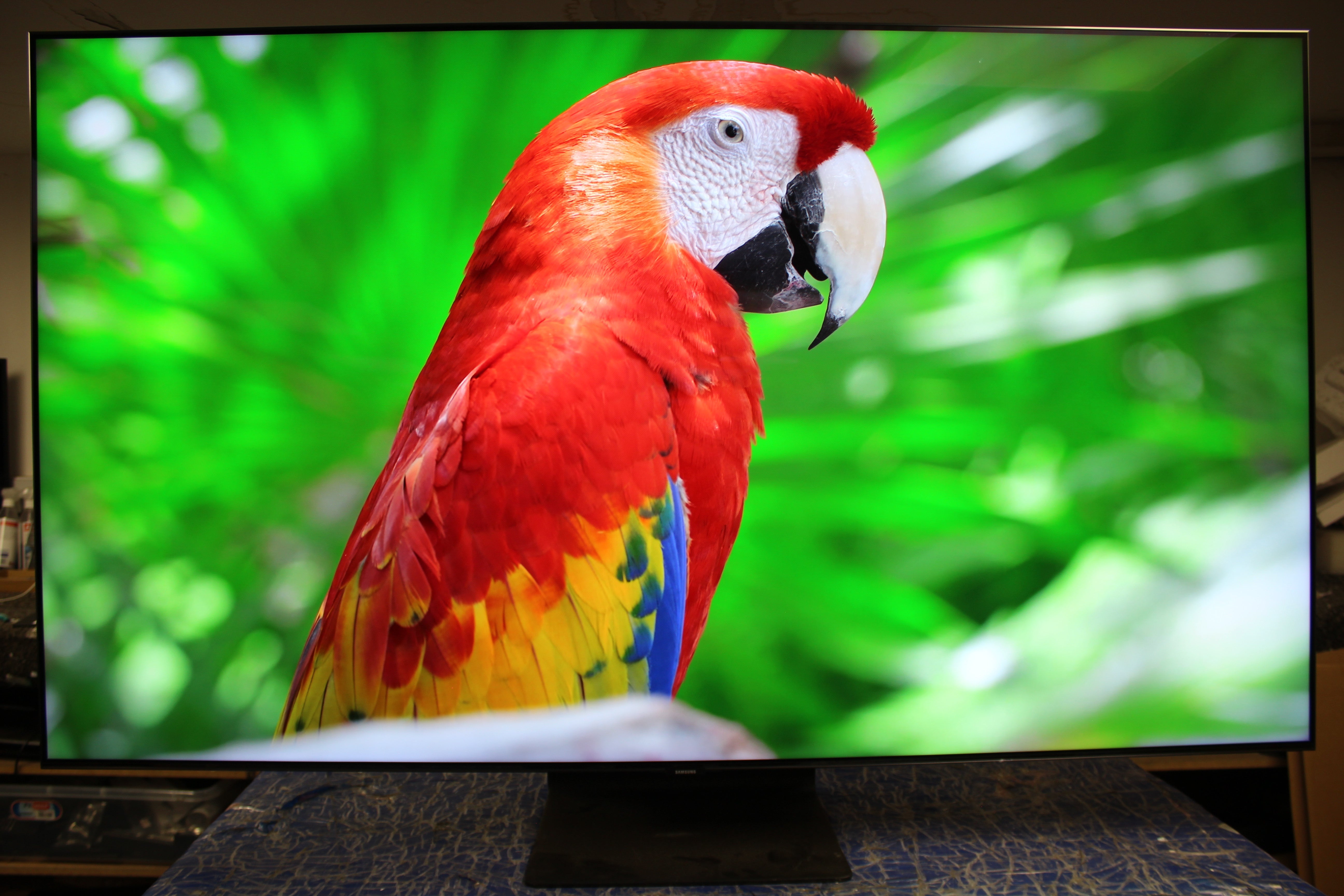 65" Samsung QE65Q700TATXXU Premium 8K HDR QLED TV - Electronic World TV