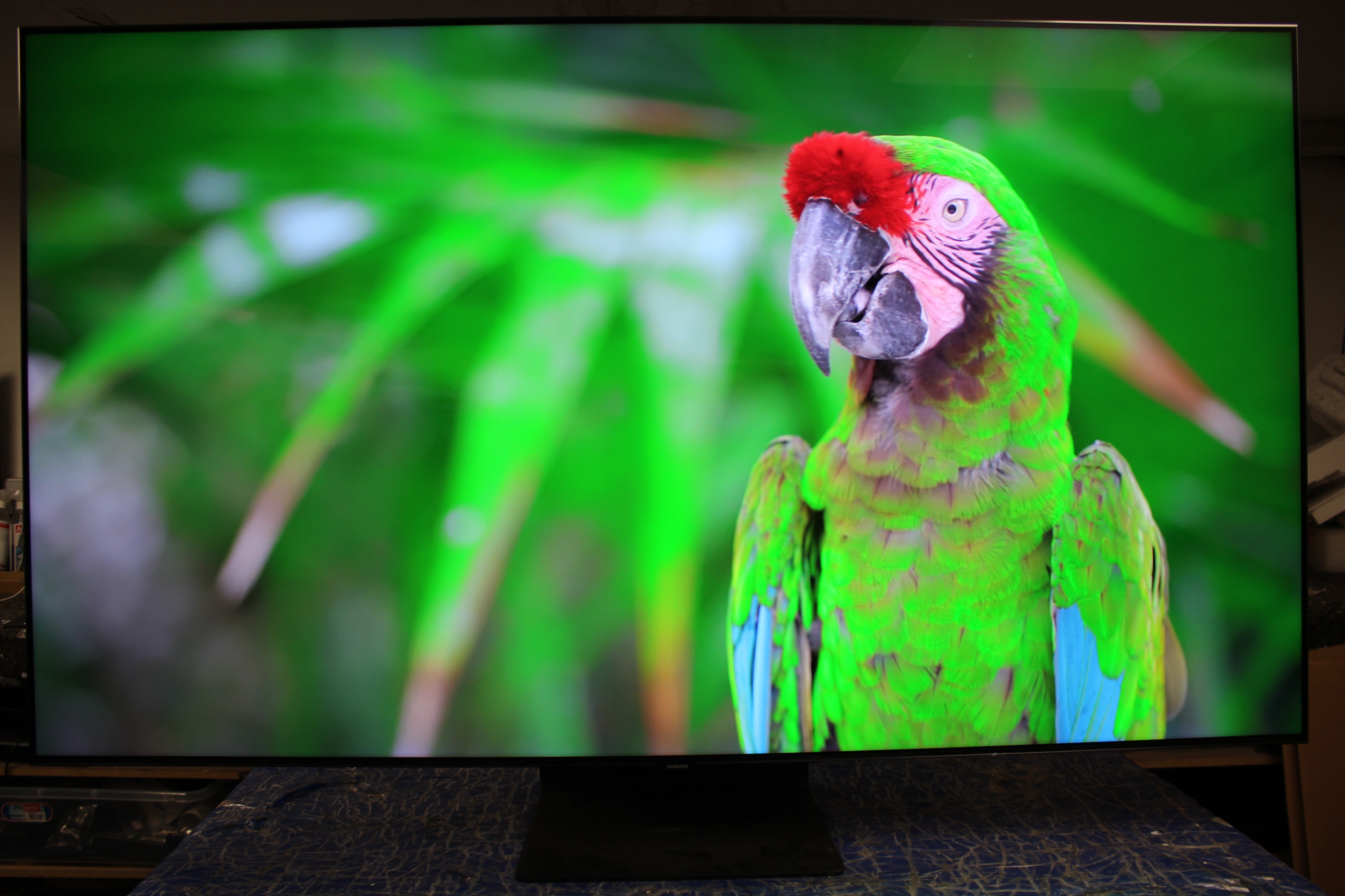 65" Samsung QE65Q700TATXXU Premium 8K HDR QLED TV - Electronic World TV