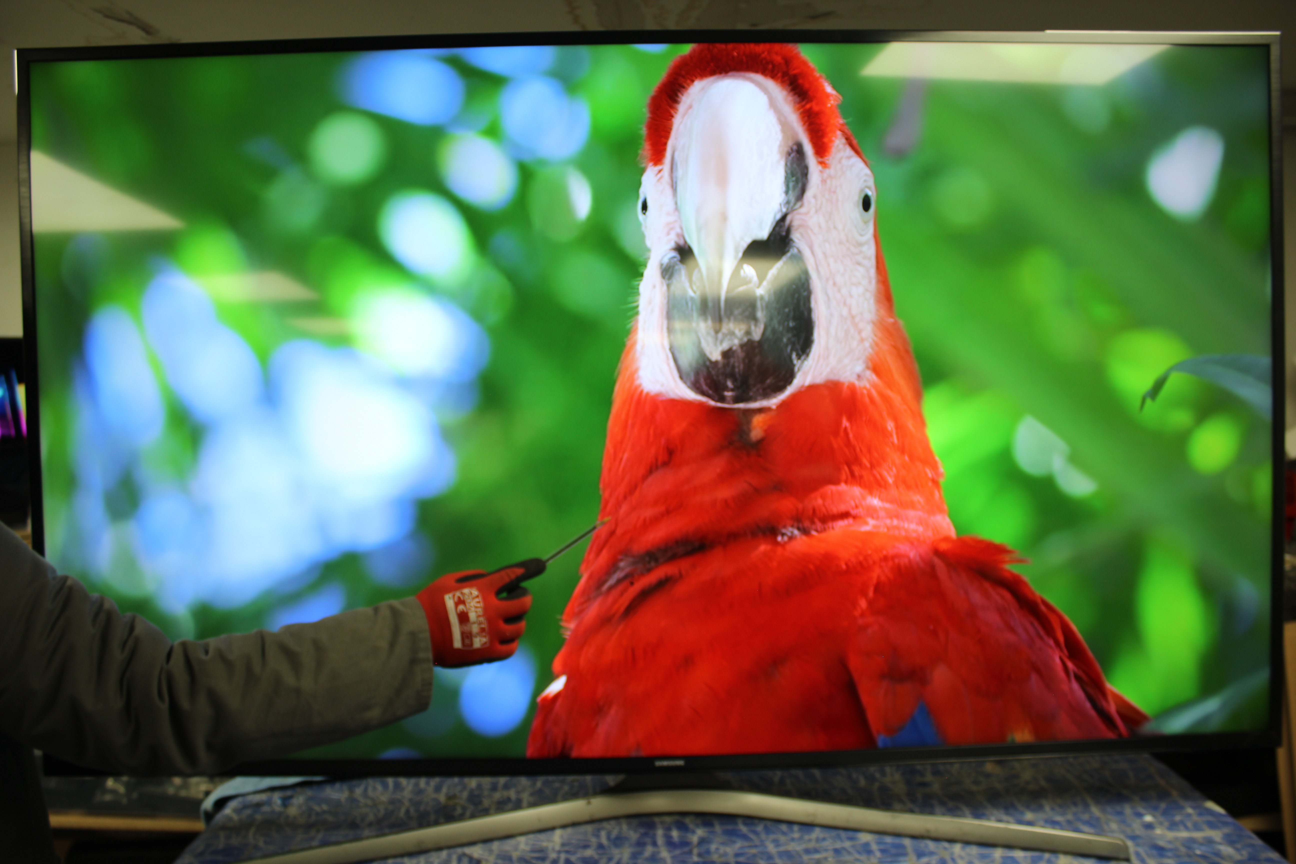 65 Samsung UE65KU6020 4K HDR Smart LED TV