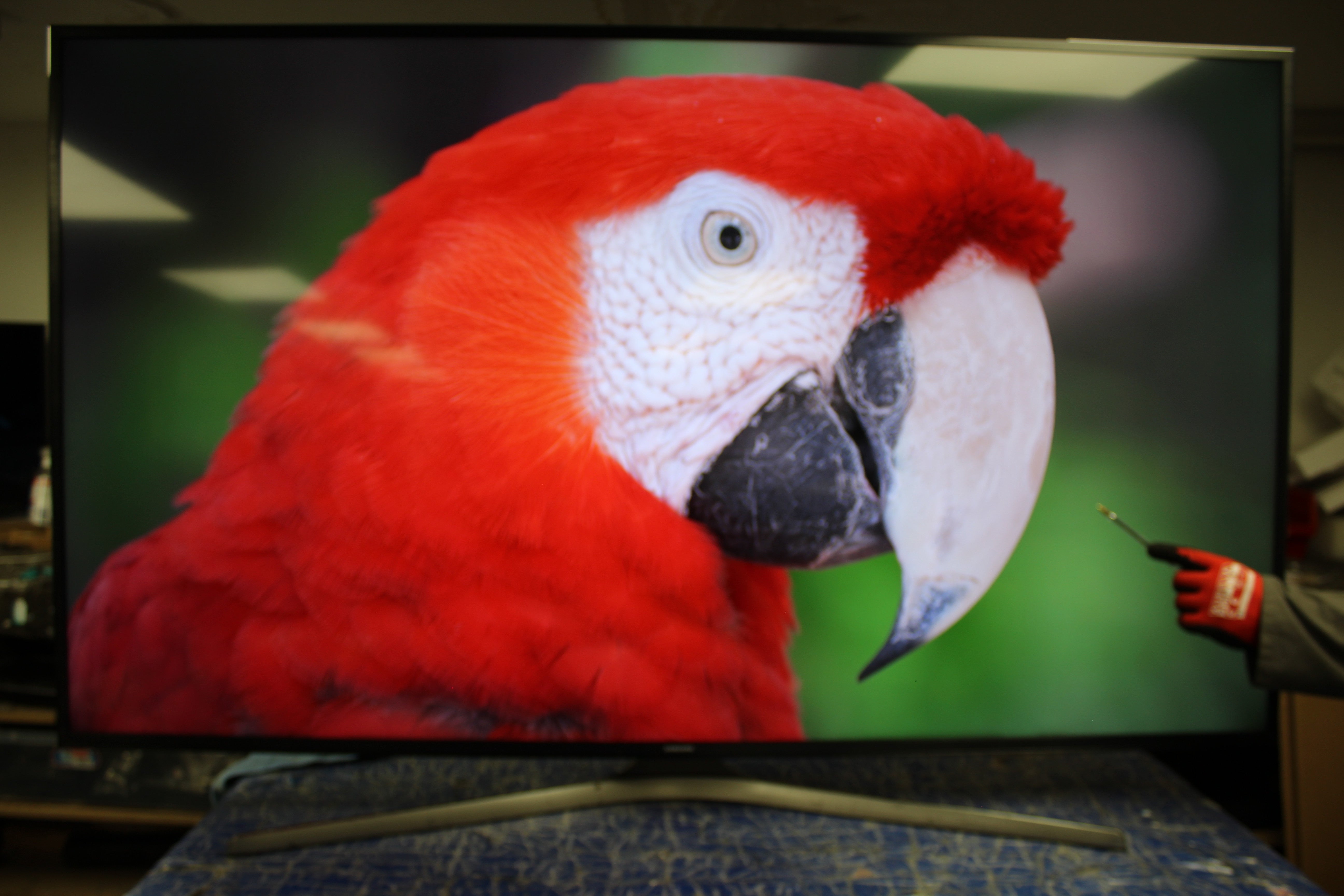 65 Samsung UE65KU6020 4K HDR Smart LED TV