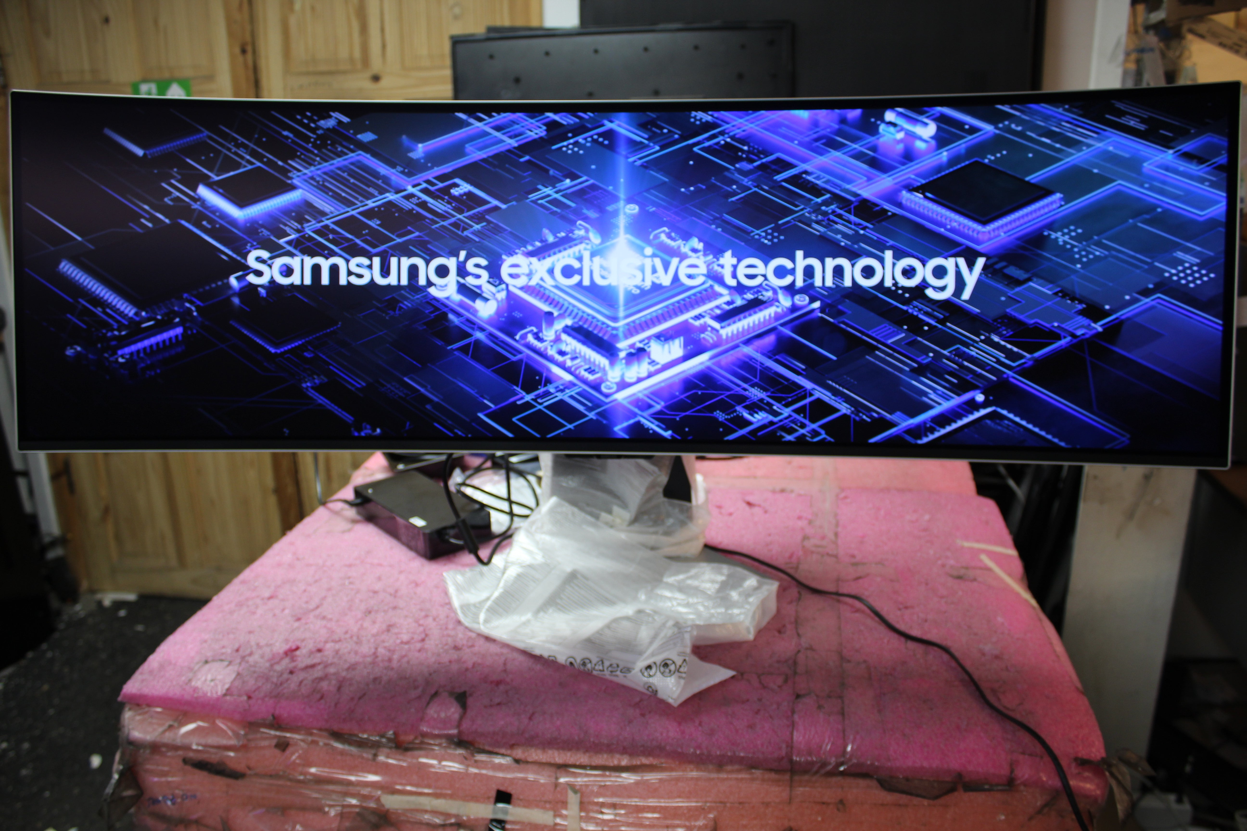 49" Samsung Odyssey LS49DG954SUXXU Curved Smart OLED Gaming Monitor TV