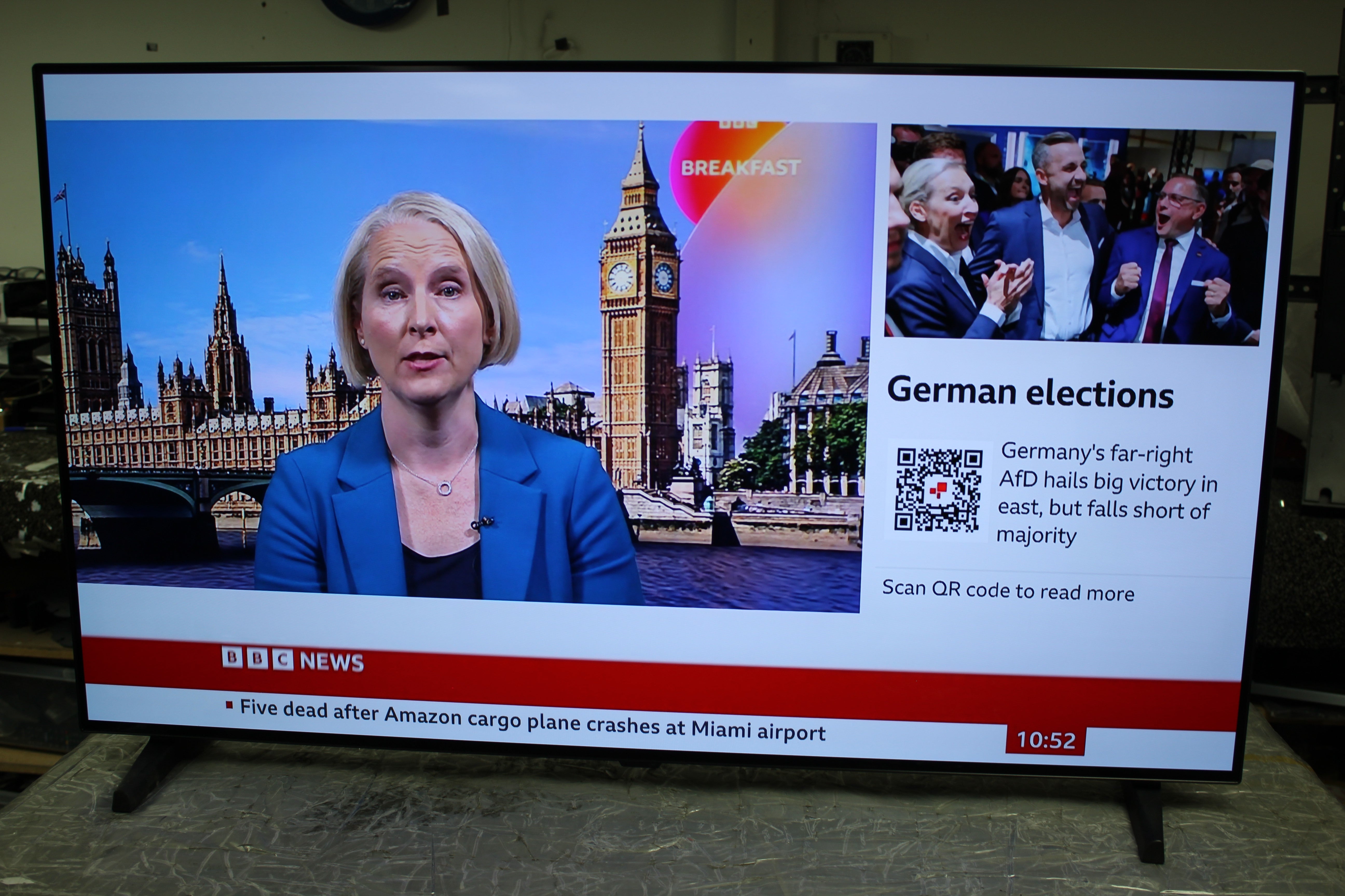 48" LG OLED48B56LA 4K HDR Smart OLED TV