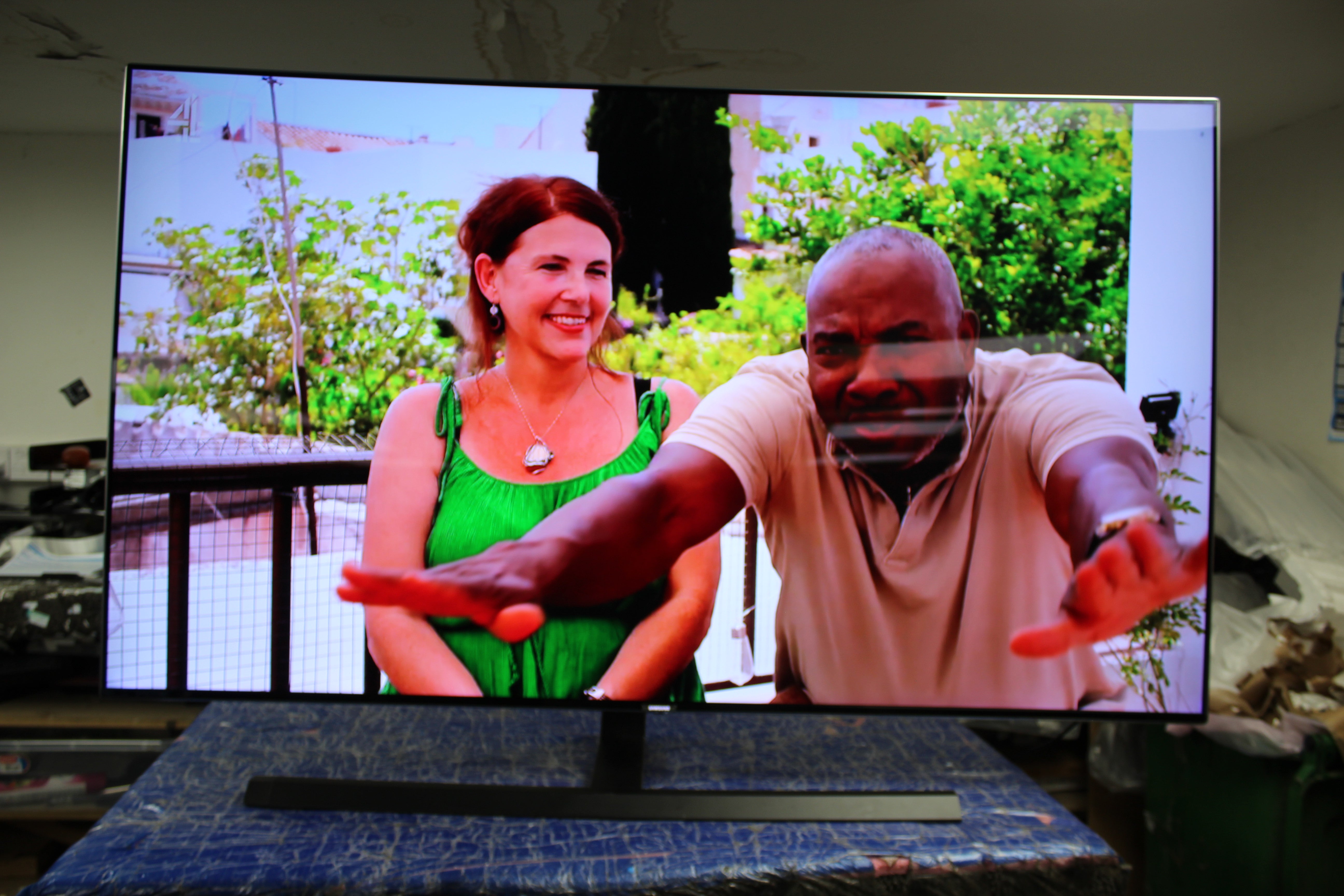 65" Samsung UE65KS9000 Quantum Dot Curved 4K HDR Smart LED TV - Electronic World TV