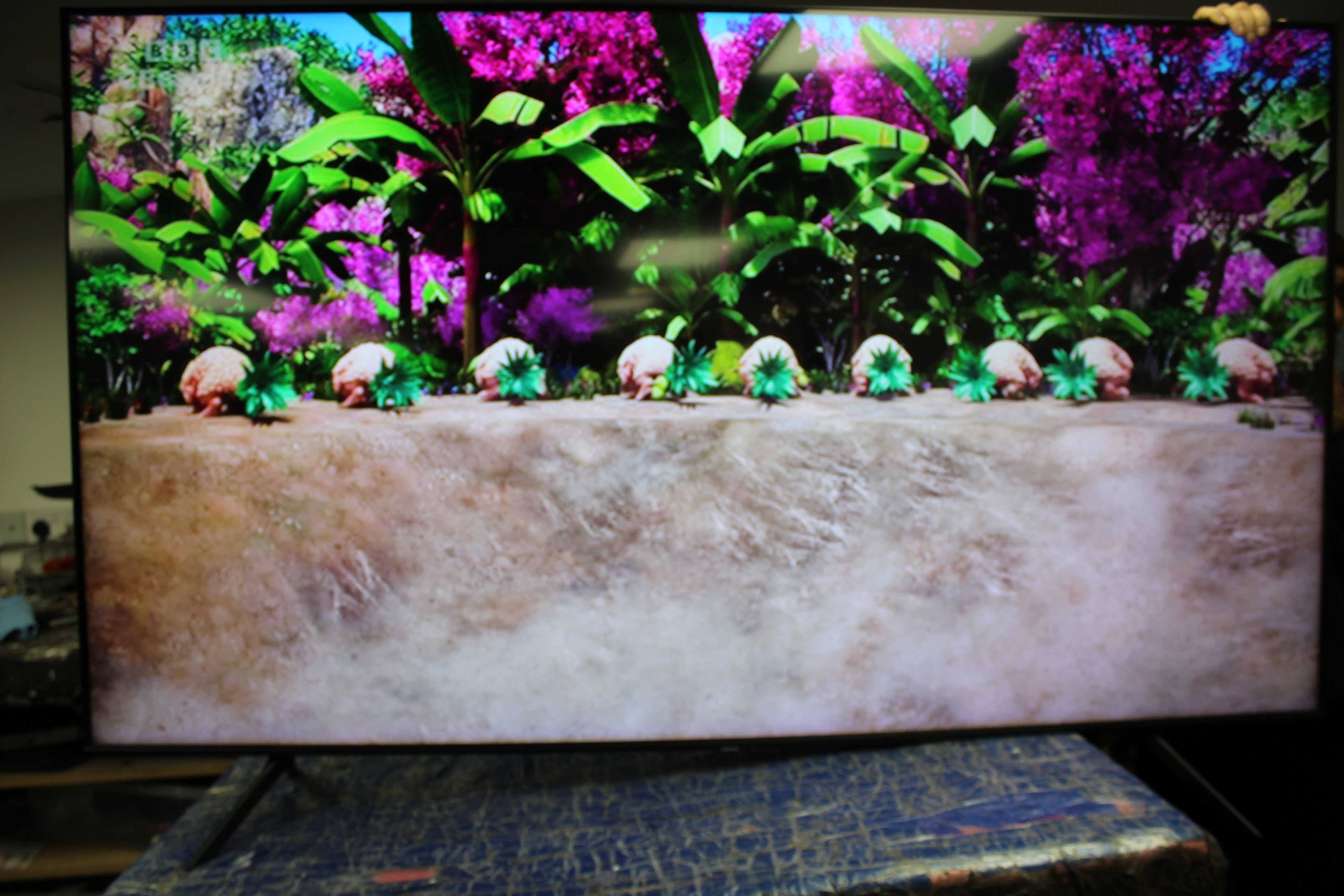 75" Samsung QE75Q60TAUXXU Crystal 4K Quantum HDR Smart QLED TV