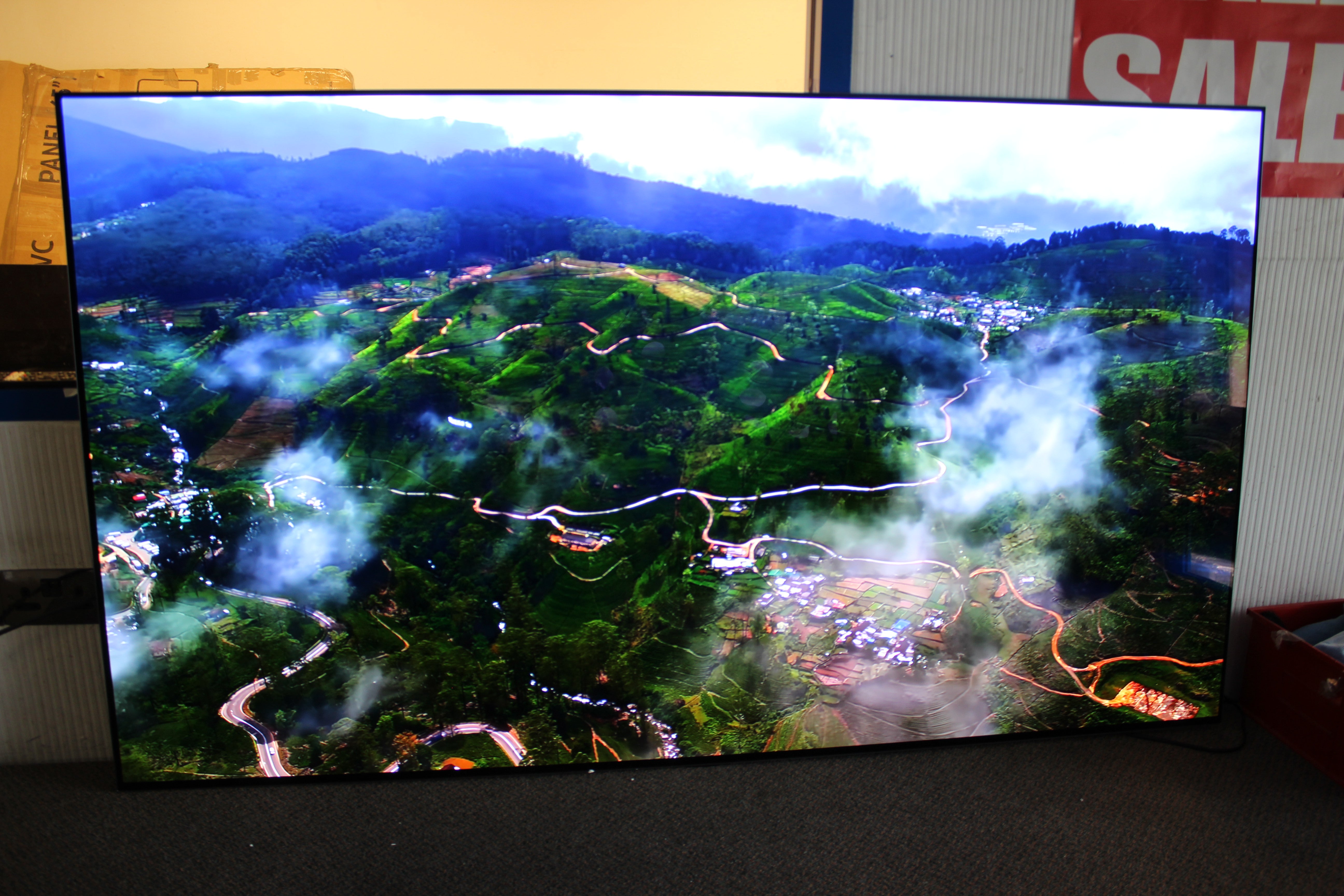 77" LG OLED77C54LA 4K HDR Smart Evo Ai OLED TV