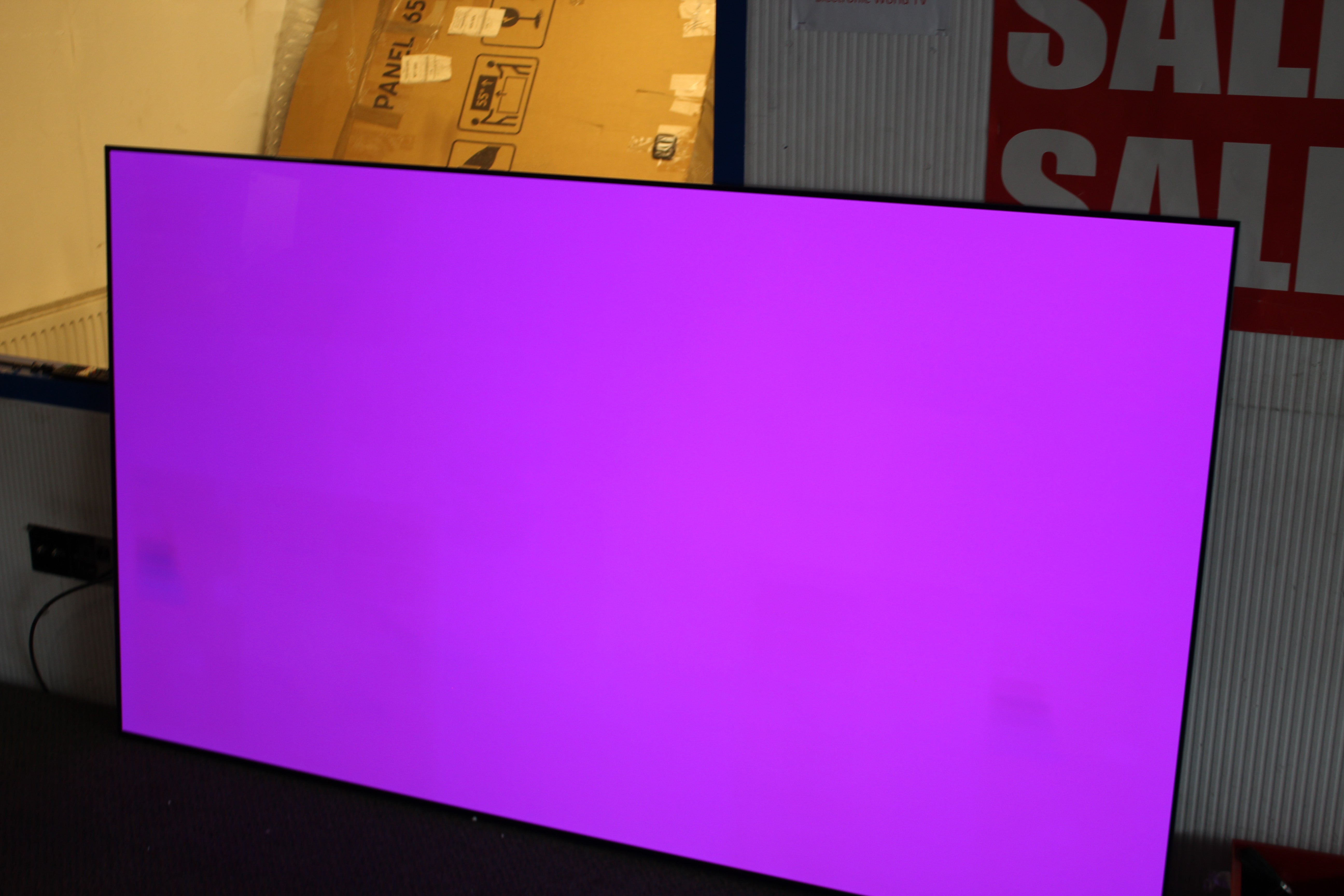77" LG OLED77C54LA 4K HDR Smart Evo Ai OLED TV