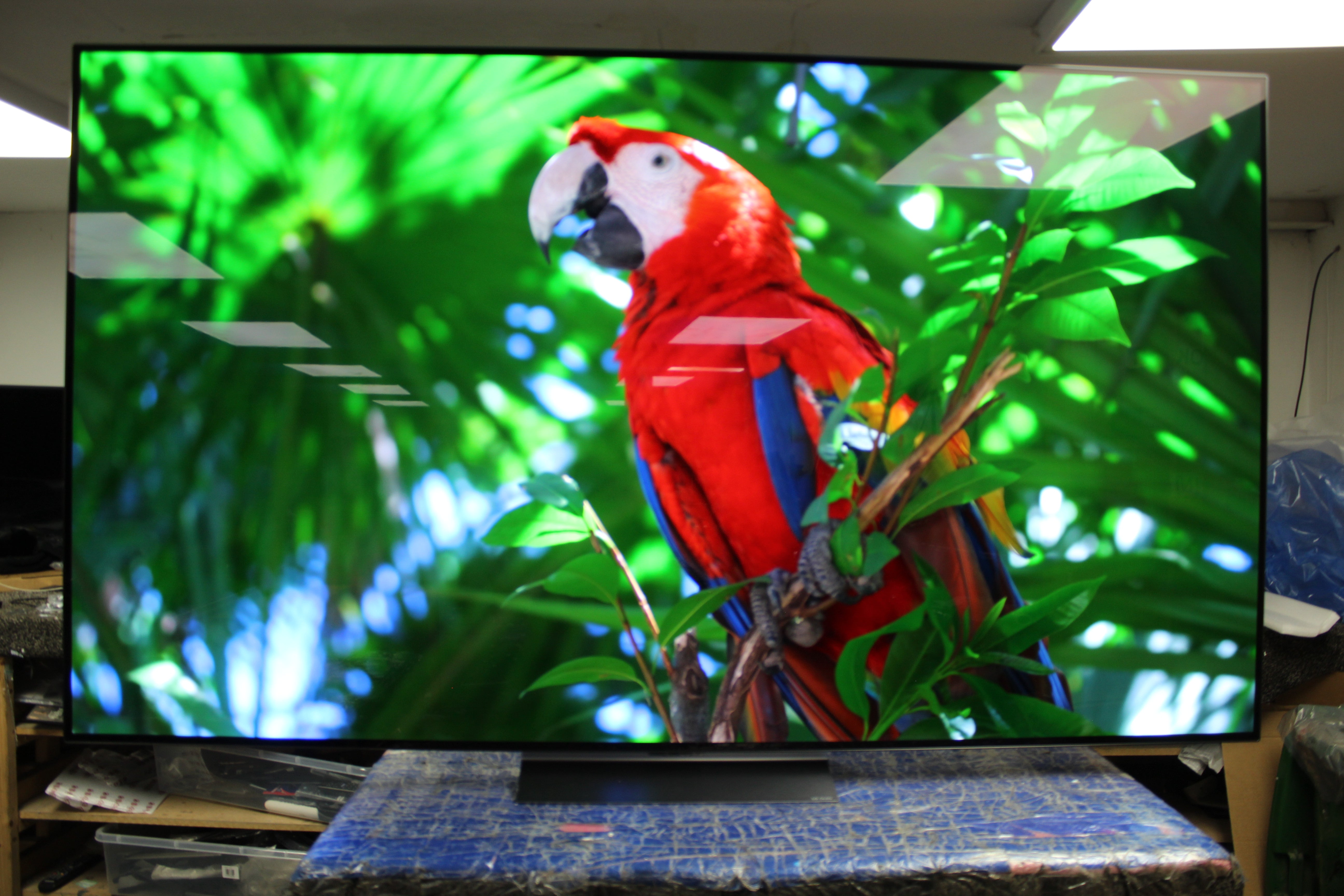 83" LG OLED83C44LA 4K Evo AI HDR Smart OLED TV