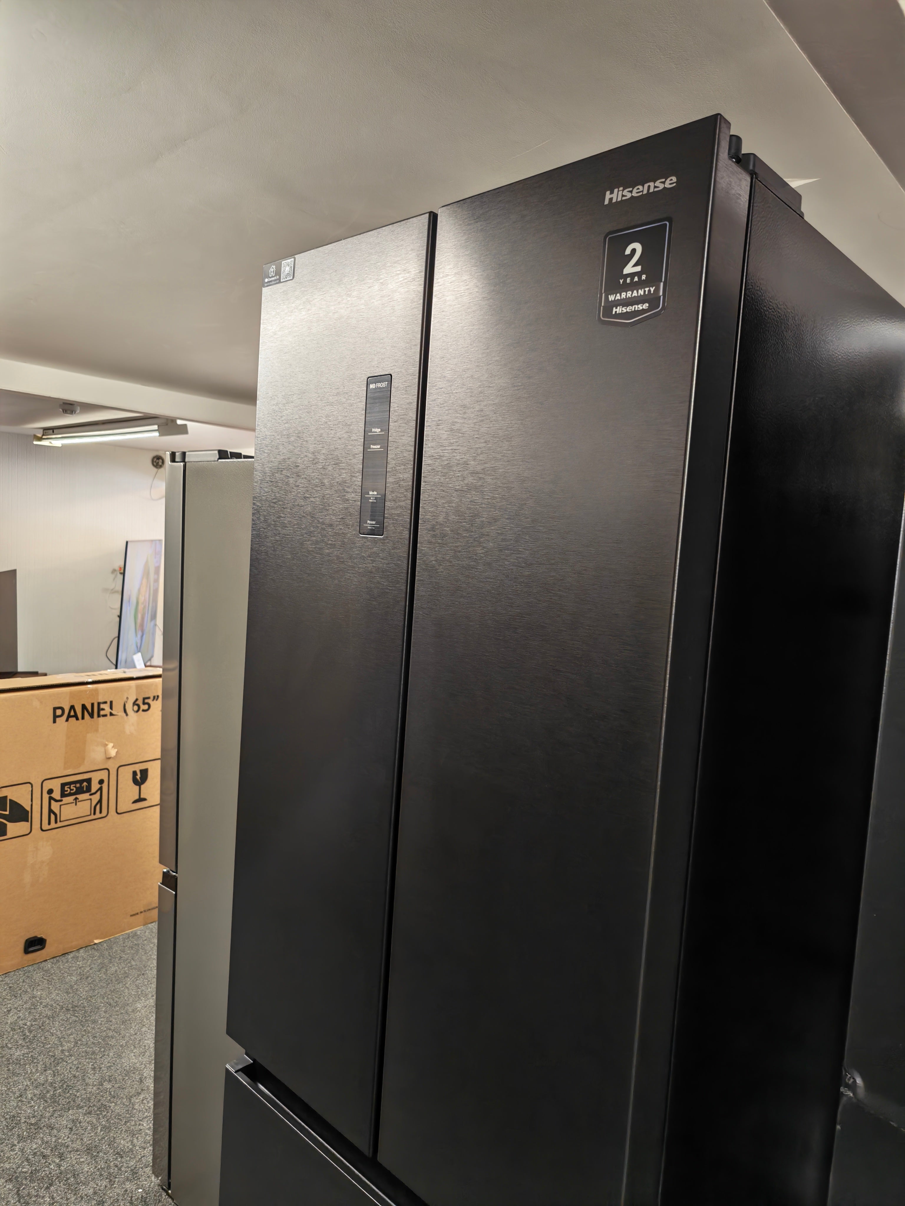 Hisense RF632N4AFE2 Black Narrow American Fridge Freezer