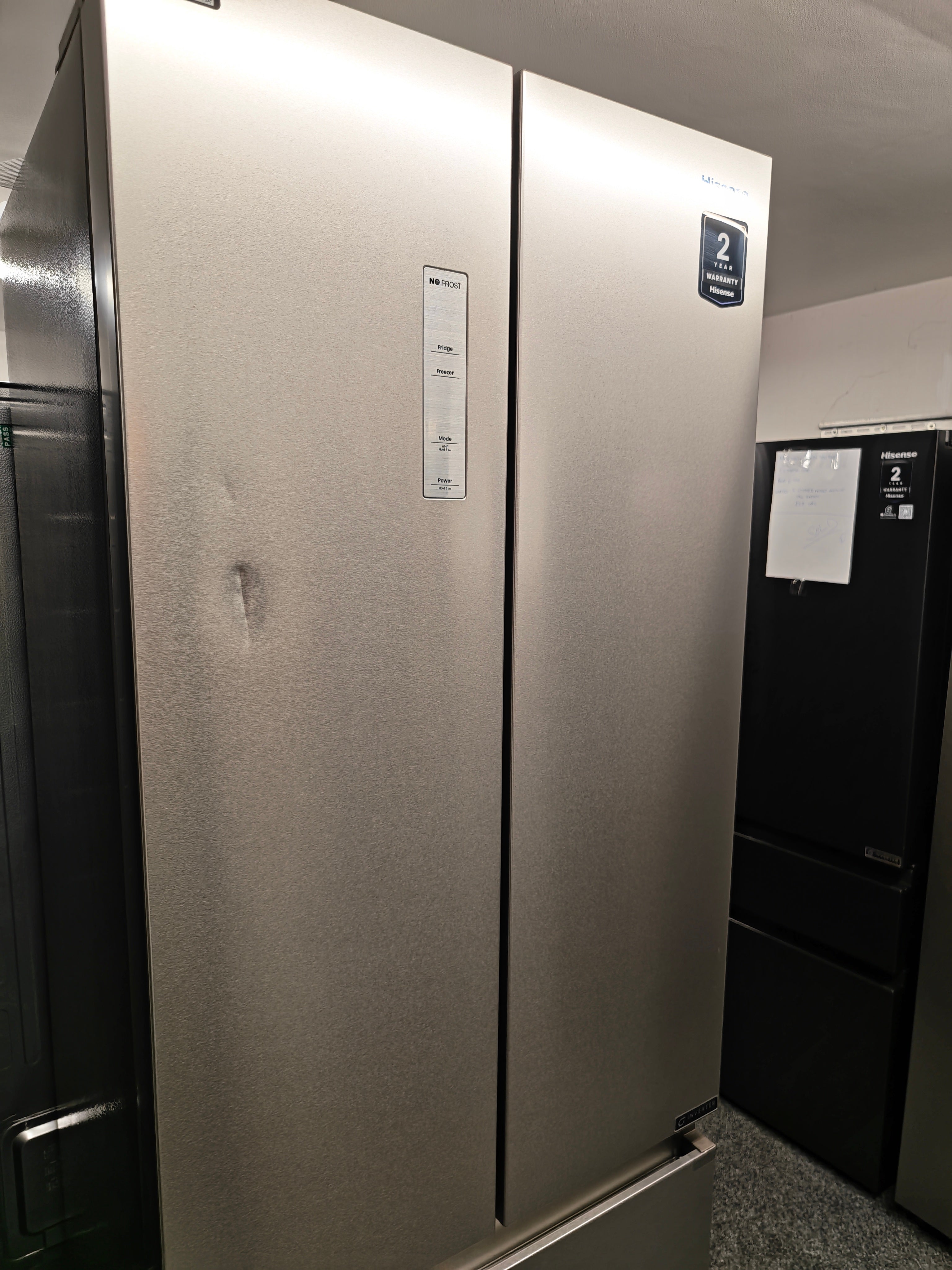 Hisense RF632N4AIE1 Narrow American Fridge Freezer - Stainless Steel