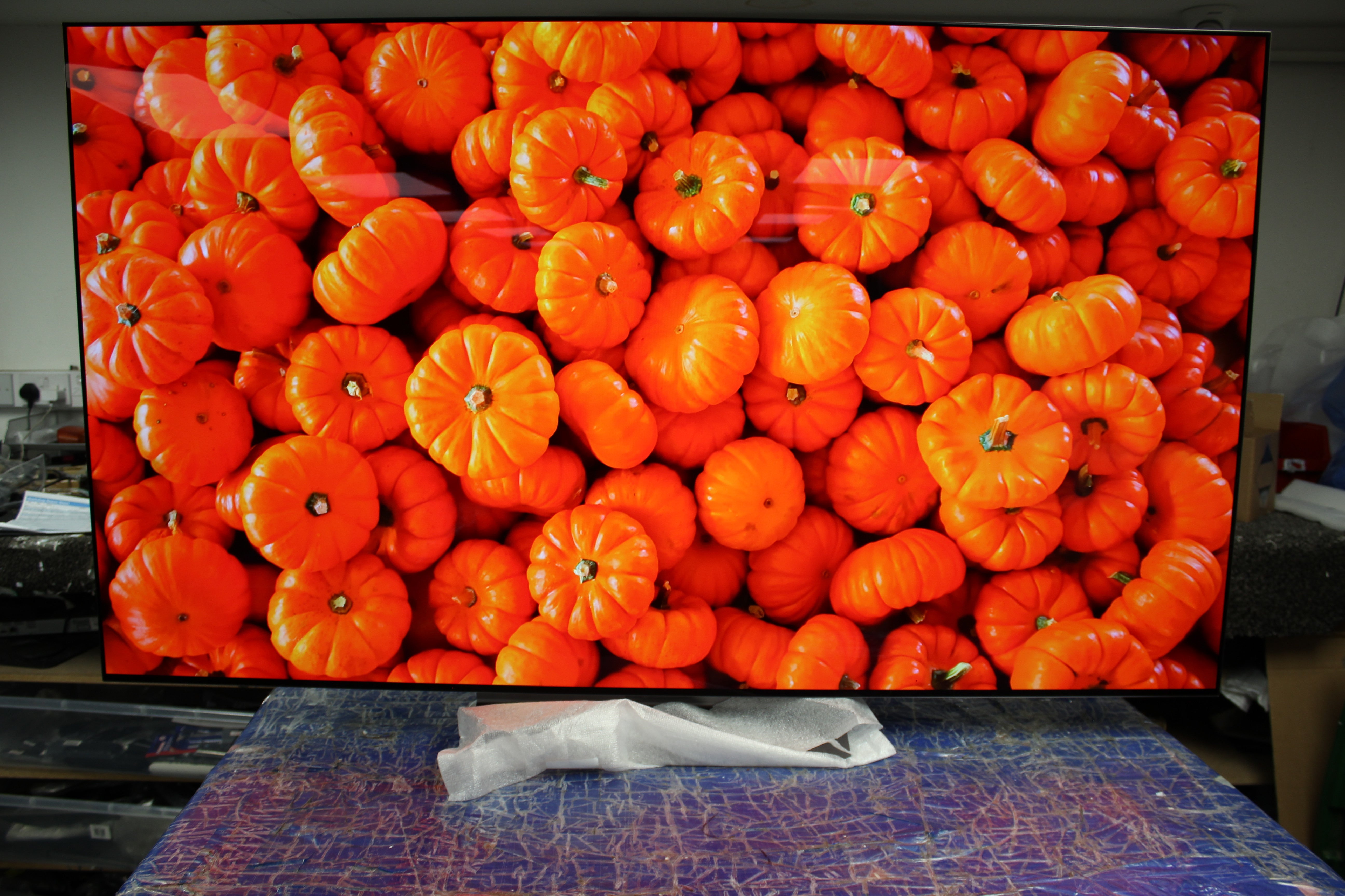 65" LG Evo OLED65C44LA 4K HDR Smart Evo OLED TV