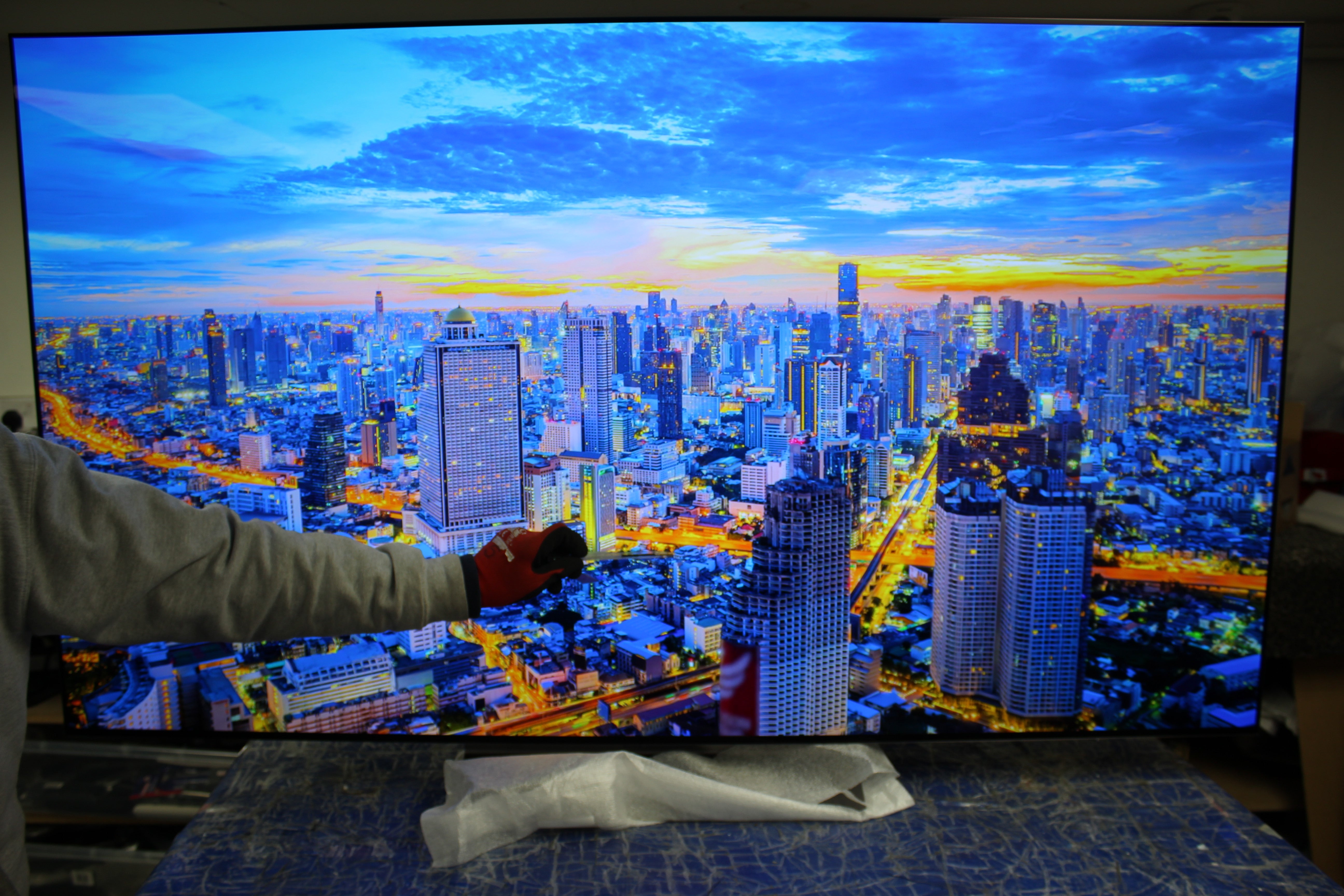 65" LG Evo OLED65C44LA 4K HDR Smart Evo OLED TV