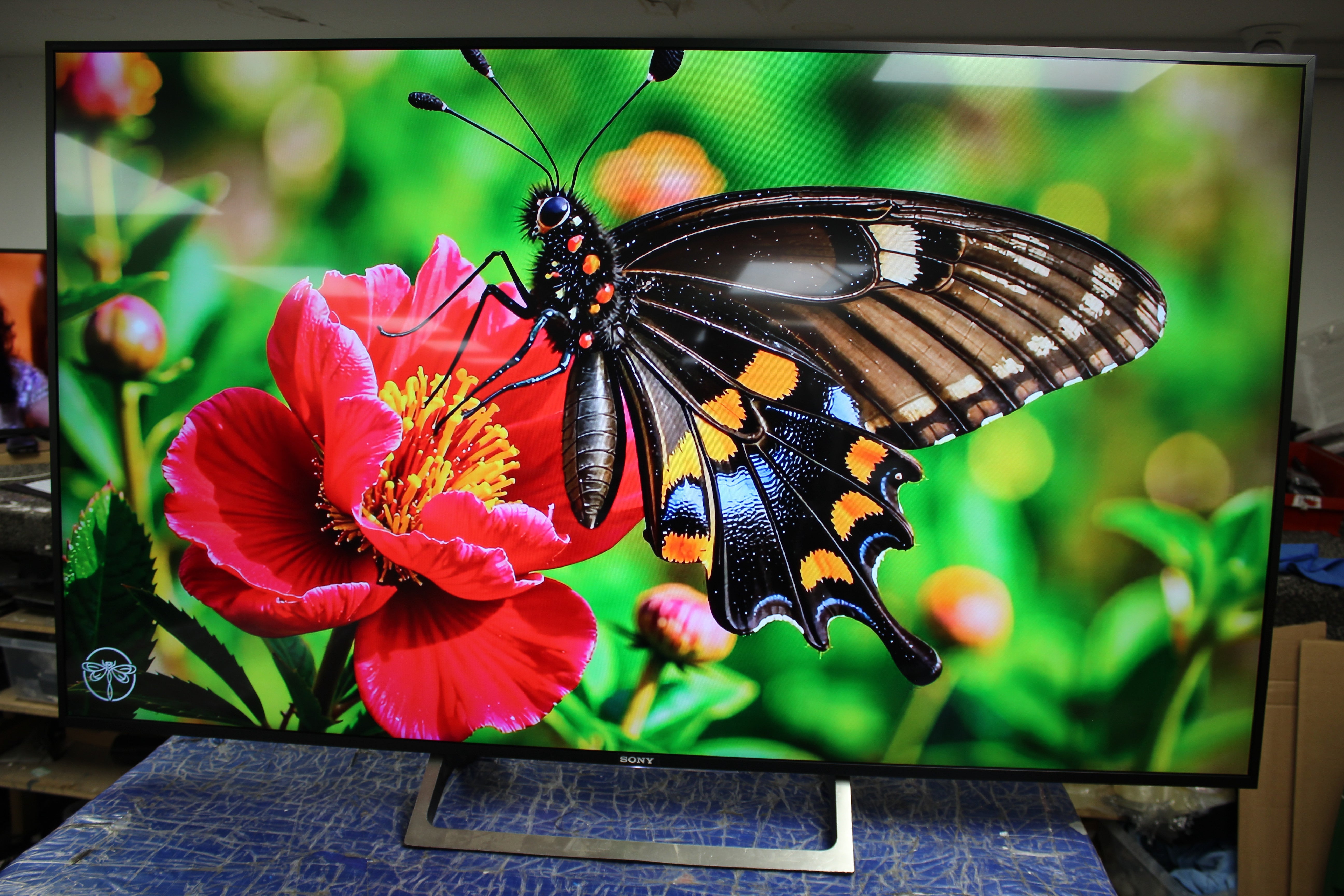 65" Sony KD65XD8599BU 4K Ultra HD HDR Android Smart LED TV - Electronic World TV
