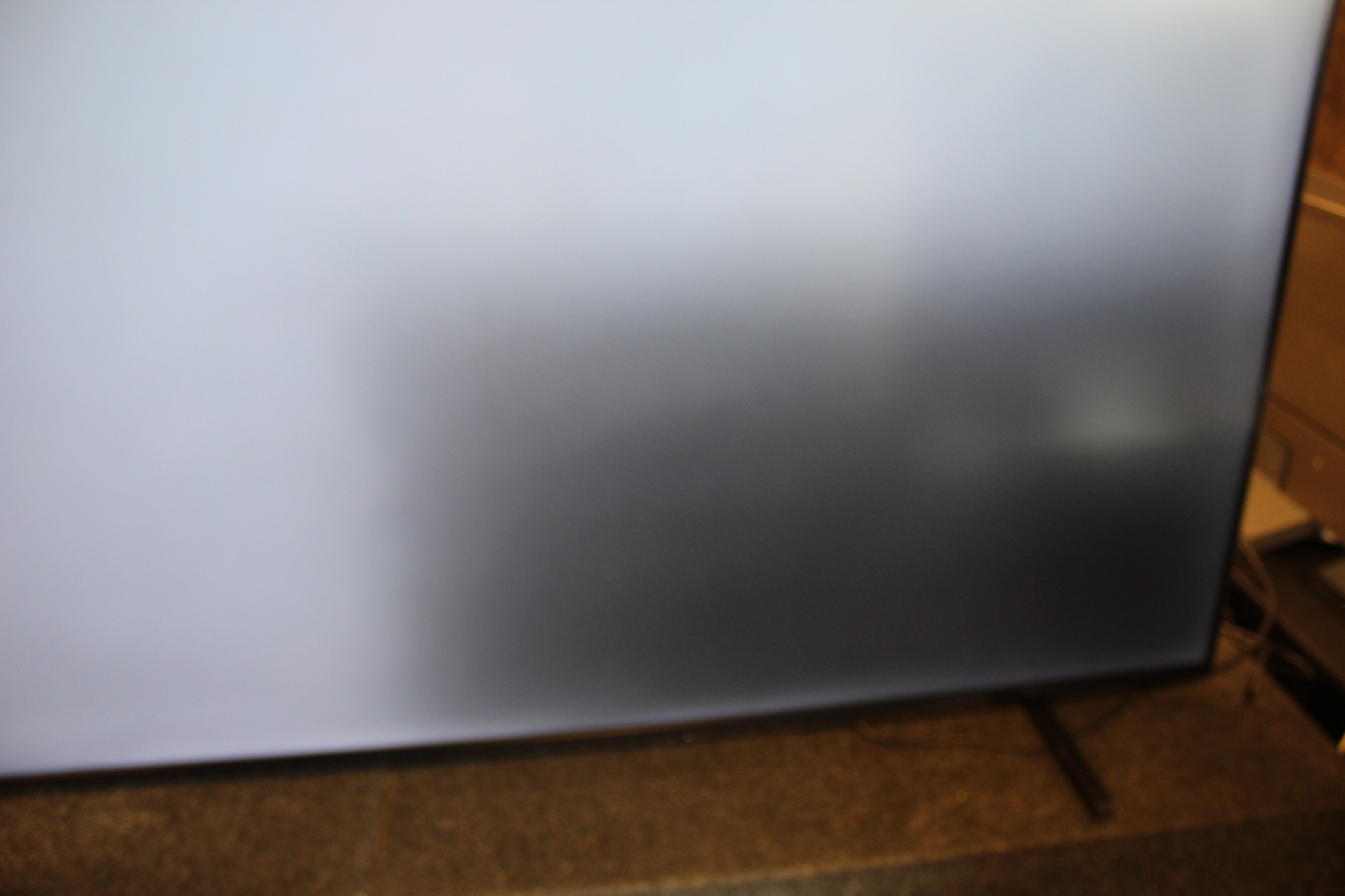 100" Hisense 100E7QTUK PRO Premium 4K HDR Smart Mini LED TV