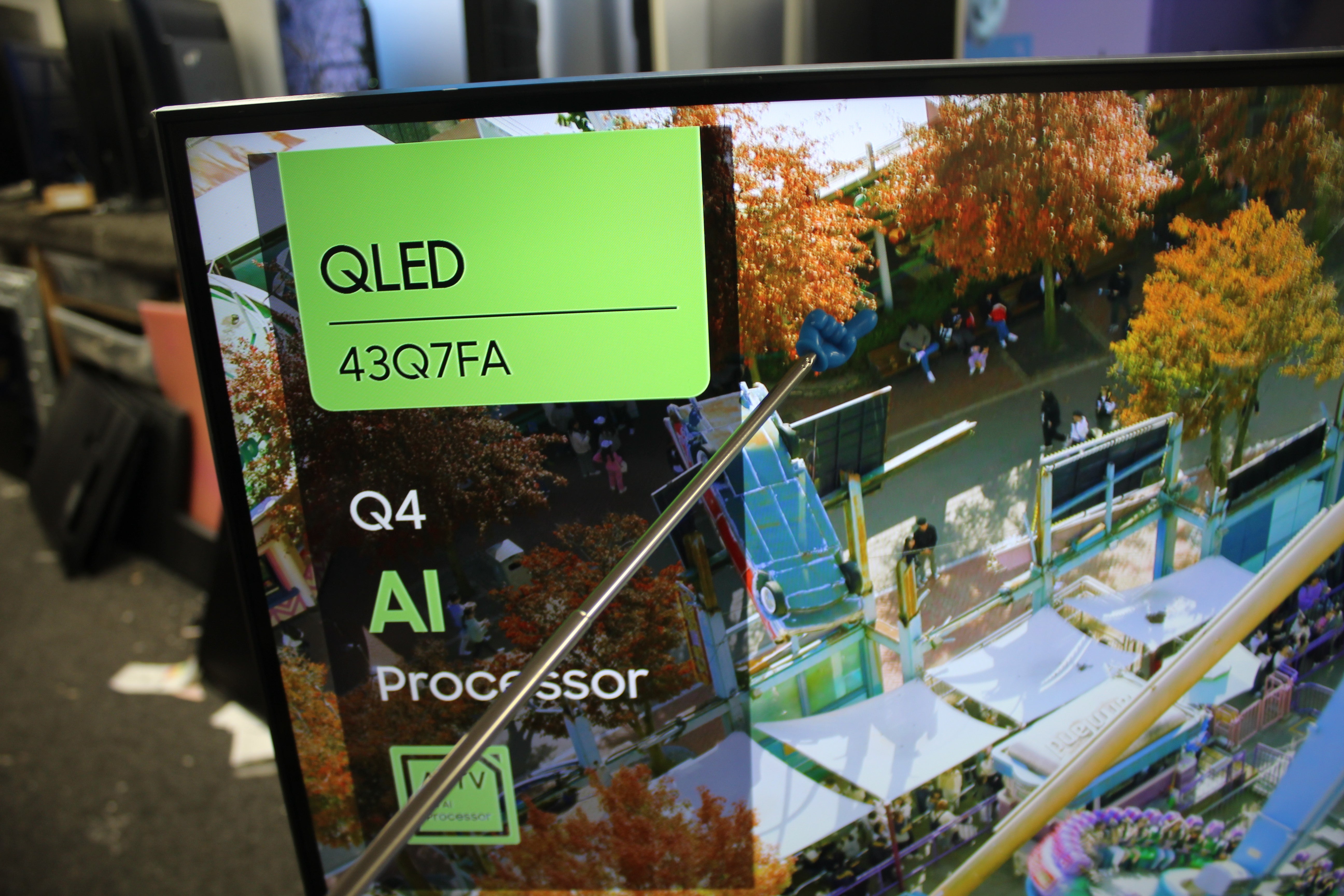 43" Samsung QE43Q7FA 4K HDR Smart QLED TV