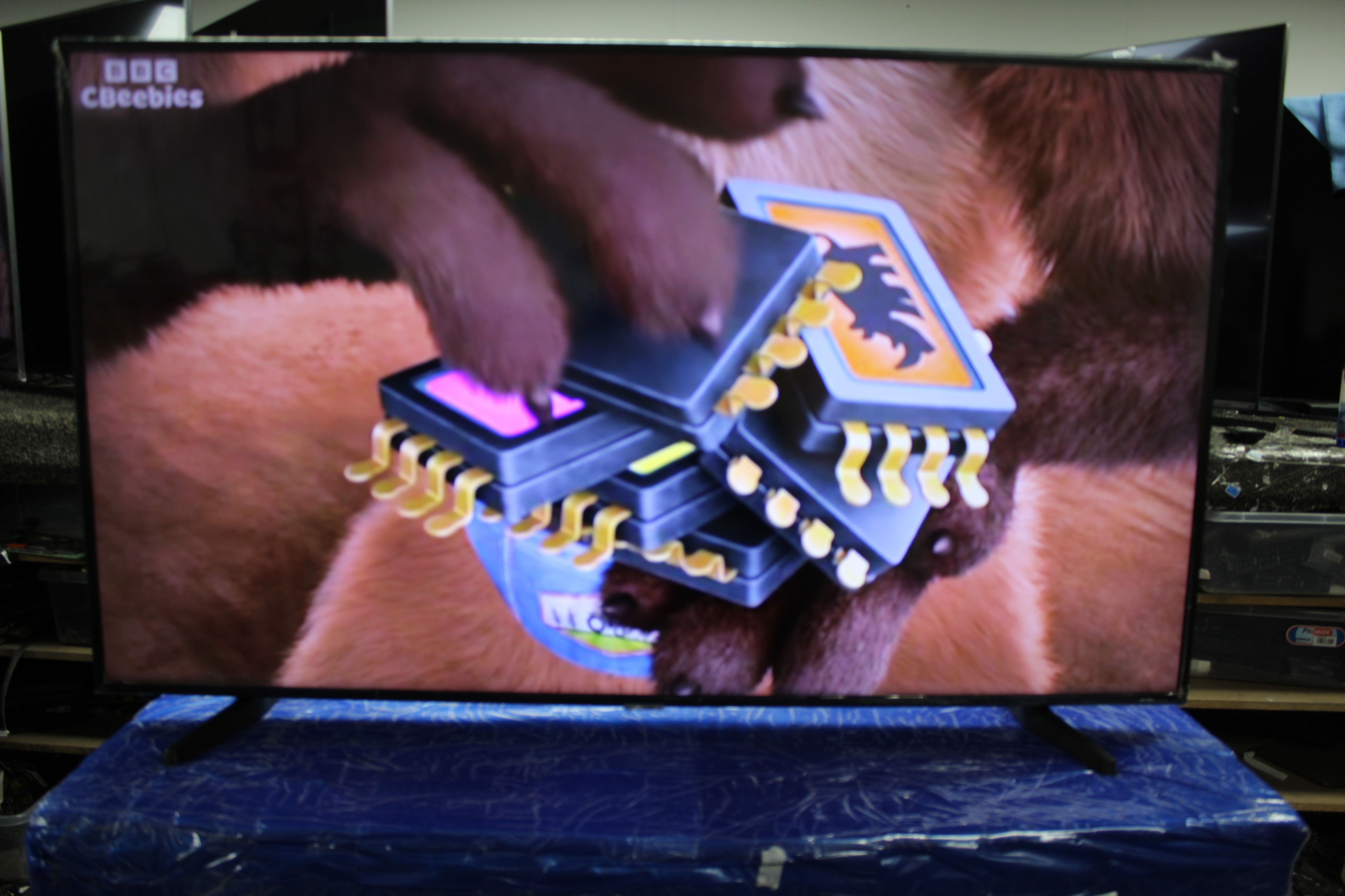 55" Samsung UE55NU7020 4K Ultra HD HDR Smart LED TV