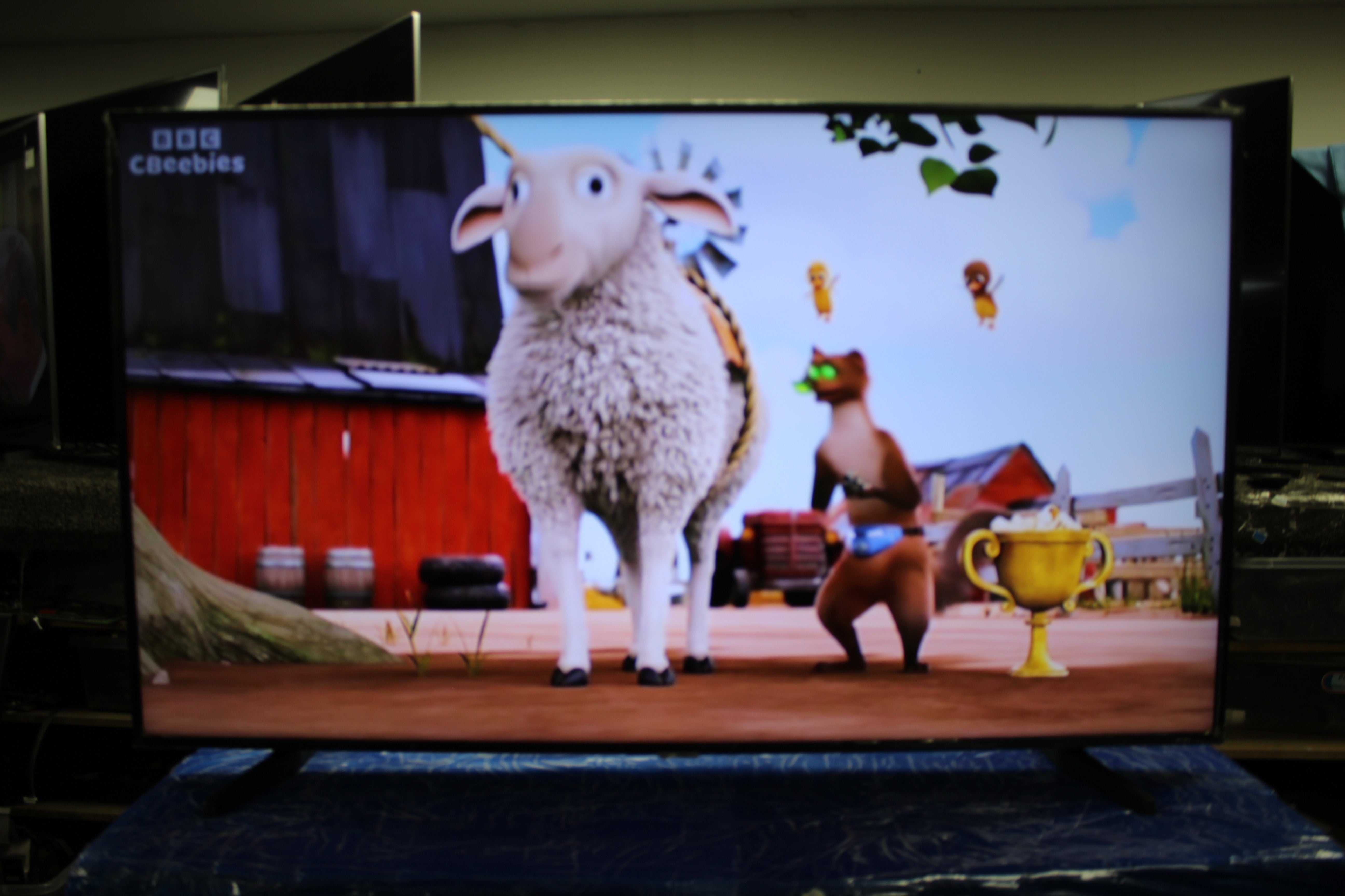 55" Samsung UE55NU7020 4K Ultra HD HDR Smart LED TV
