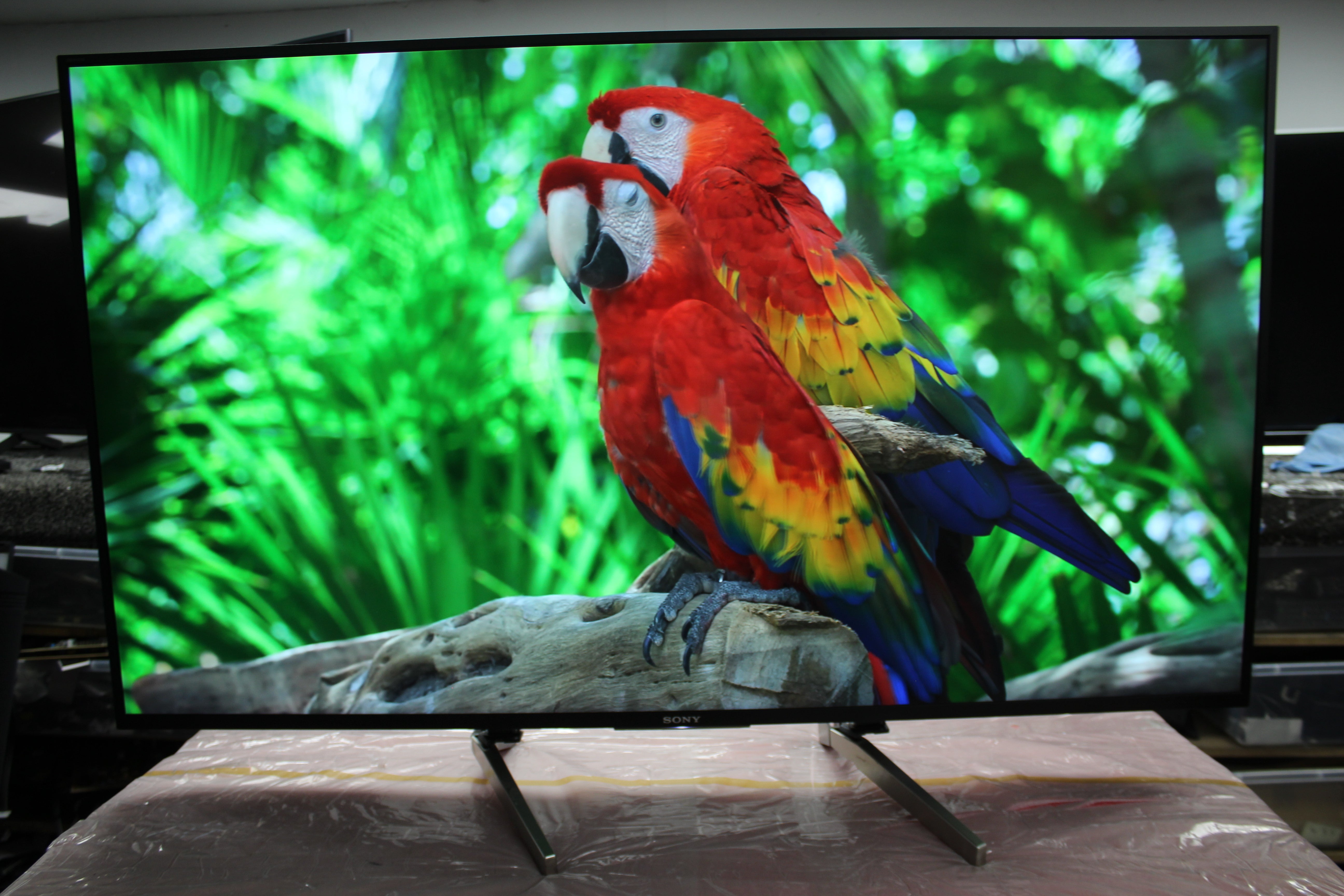 55" Sony KD55XF8096BU 4K Ultra HD HDR Android Smart LED TV