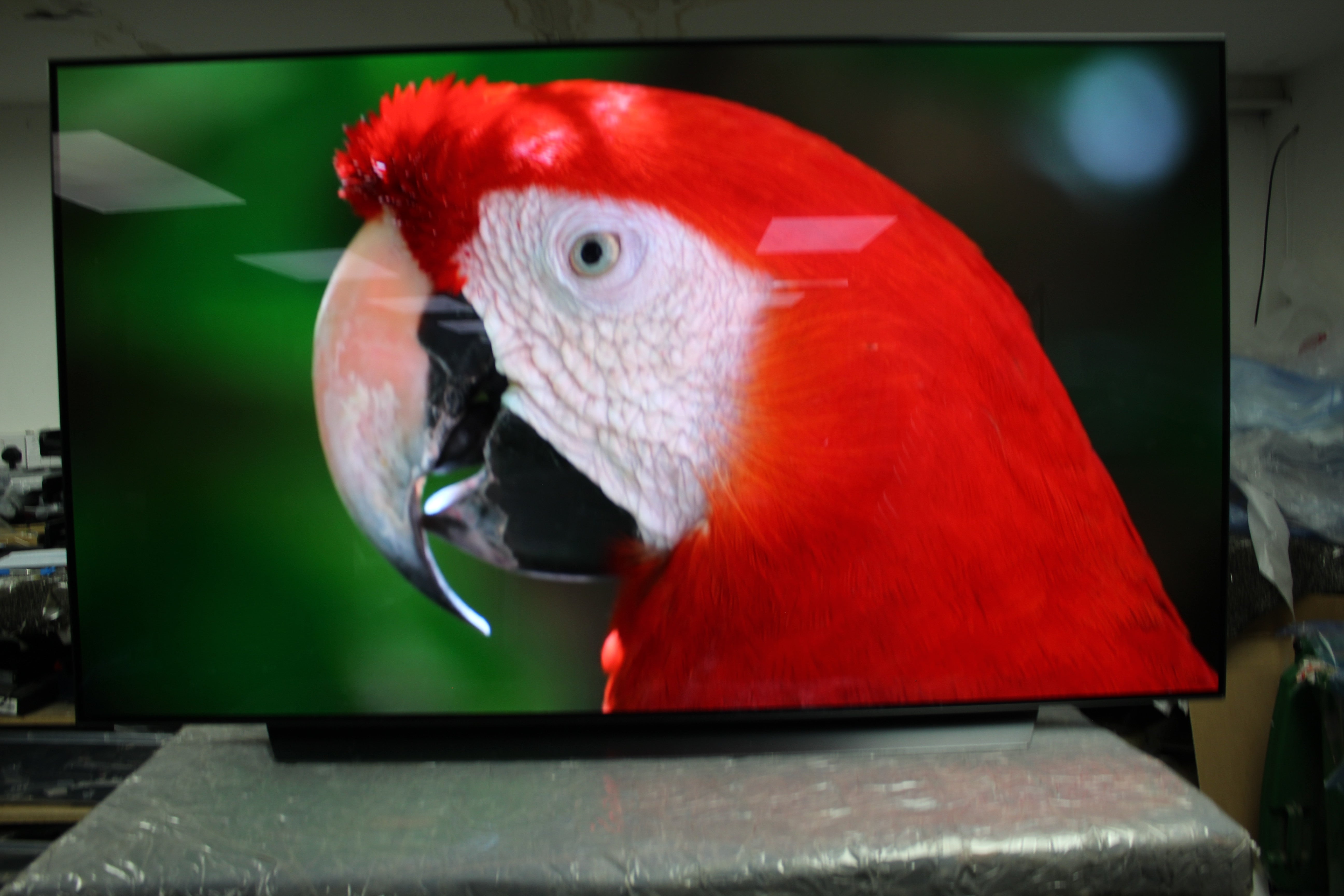 65" LG OLED65C9PLA 4K HDR Smart OLED TV