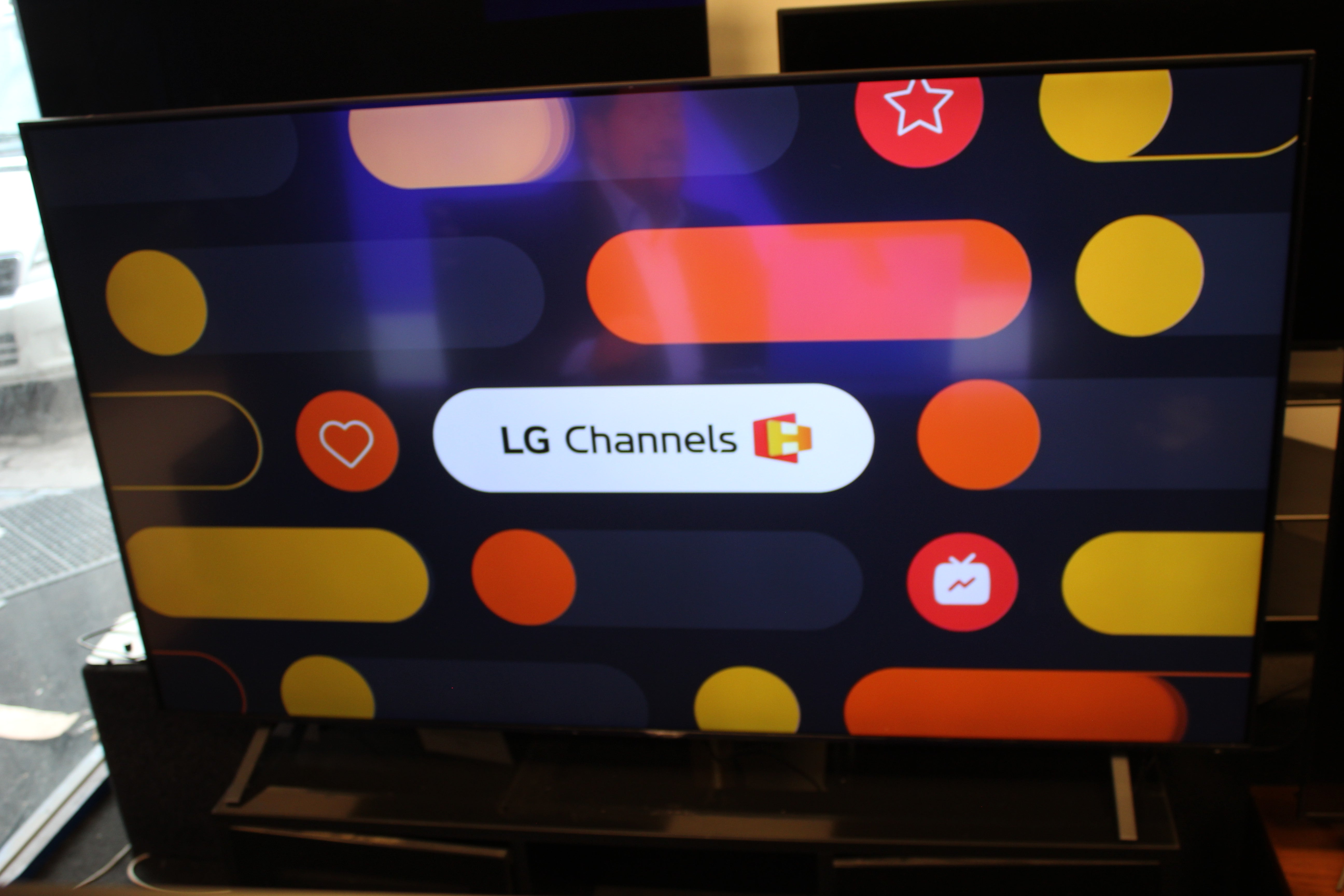86" LG 86UQ80006LB 4K Ultra HD HDR AI Smart LED TV