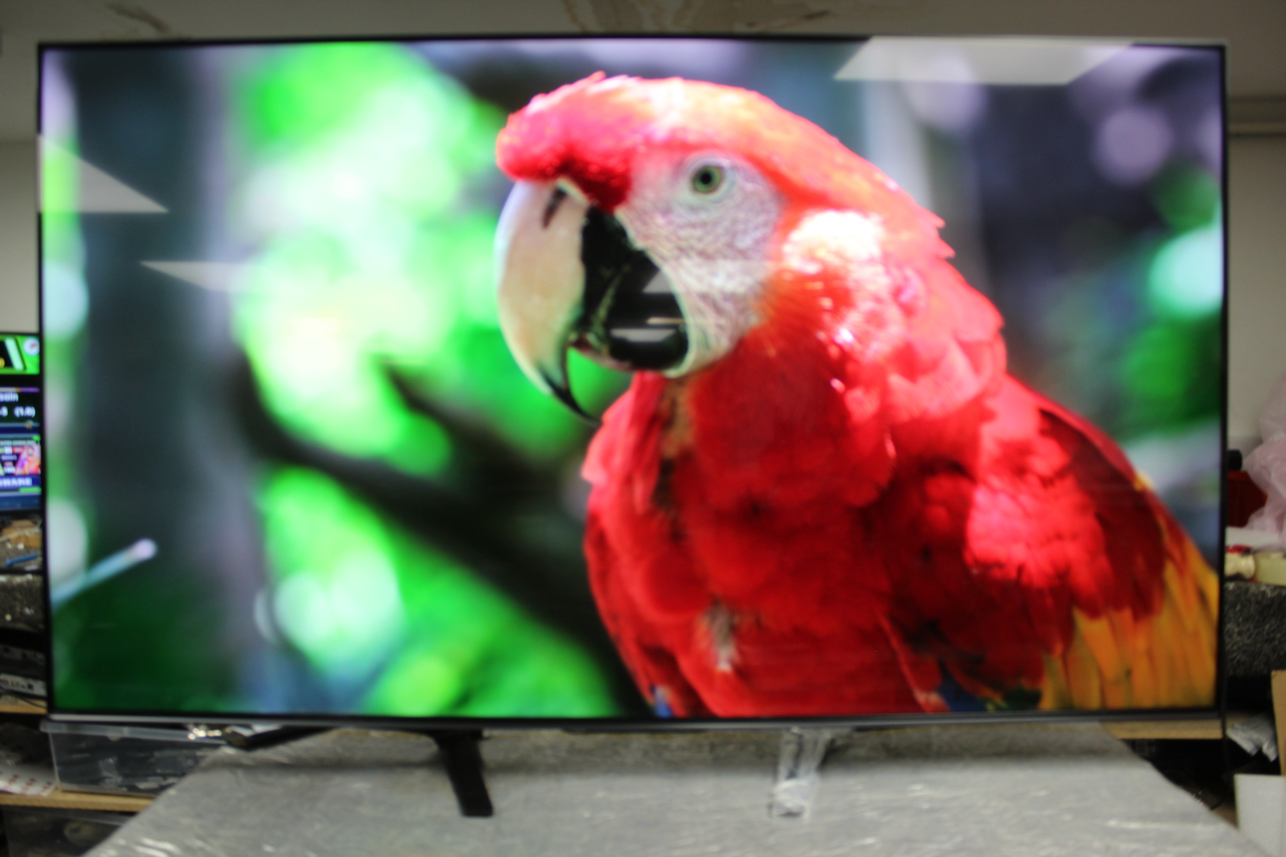 65" Hisense 65U7NQTUK Premium 4K HDR Smart Mini LED TV