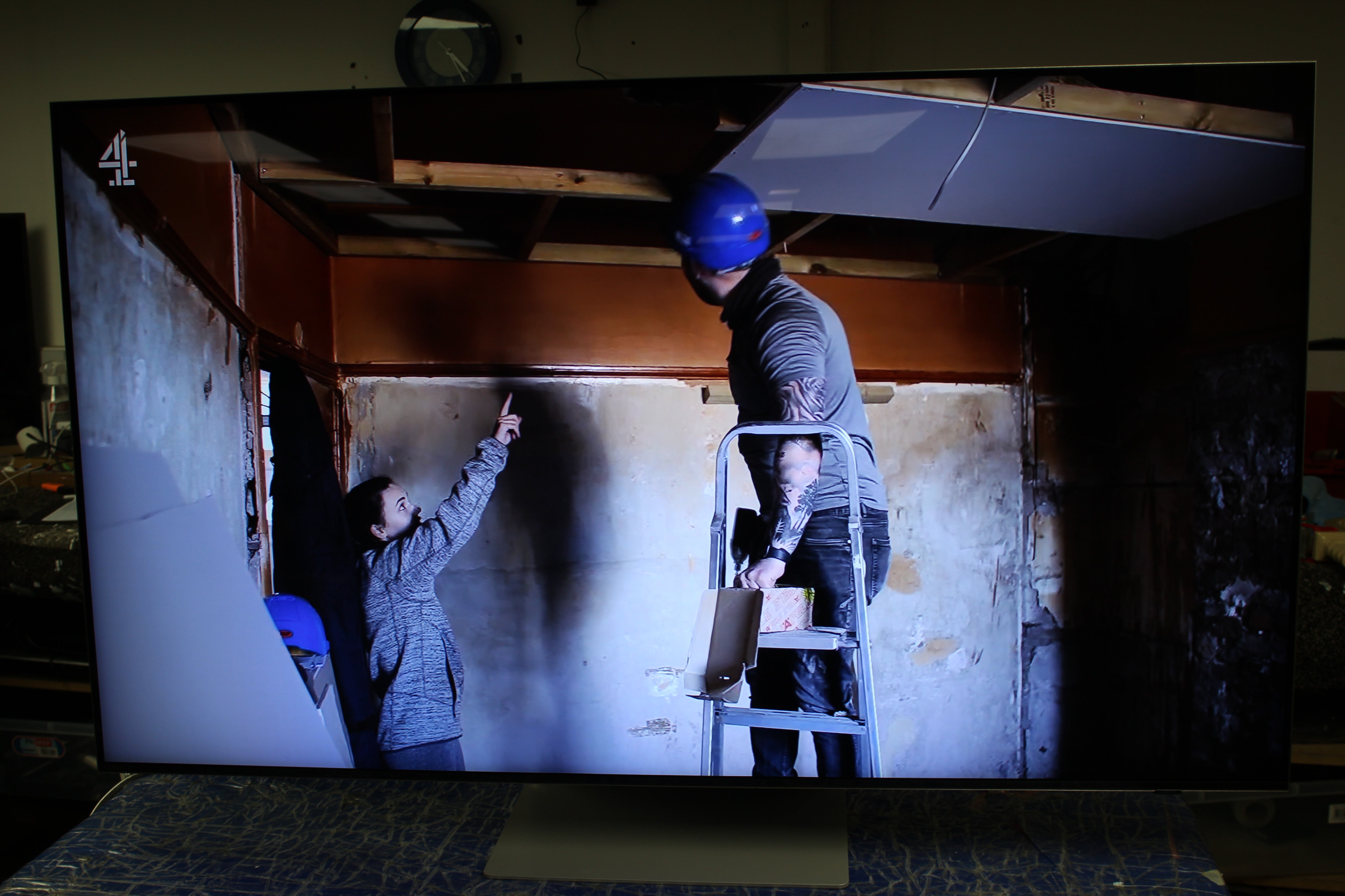 55" Samsung QE55QN700CTXXU Flagship 8K HDR Neo QLED TV - Electronic World TV