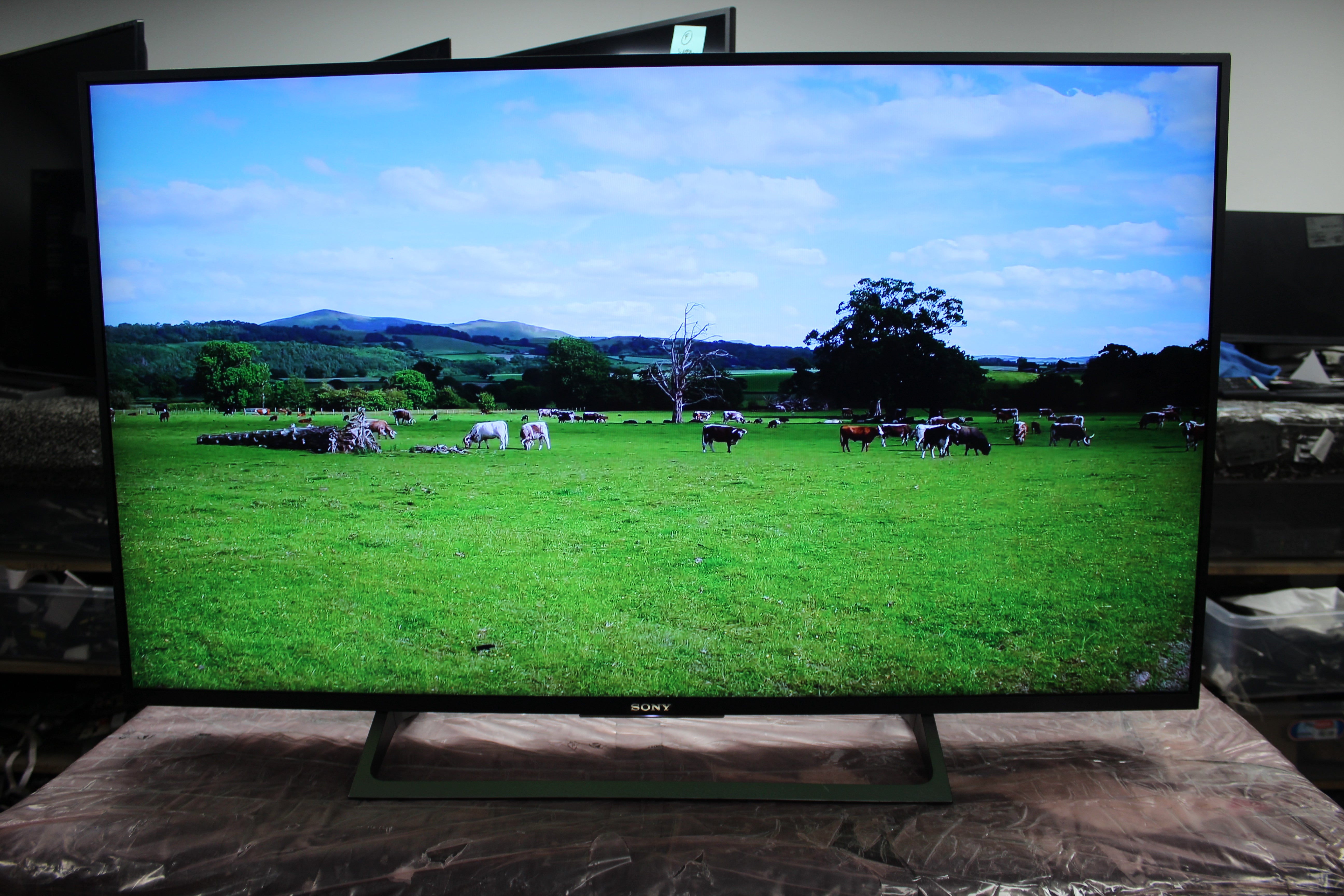 49" Sony KD49XE8396 4K Ultra HD HDR Smart Android LED TV - Electronic World TV