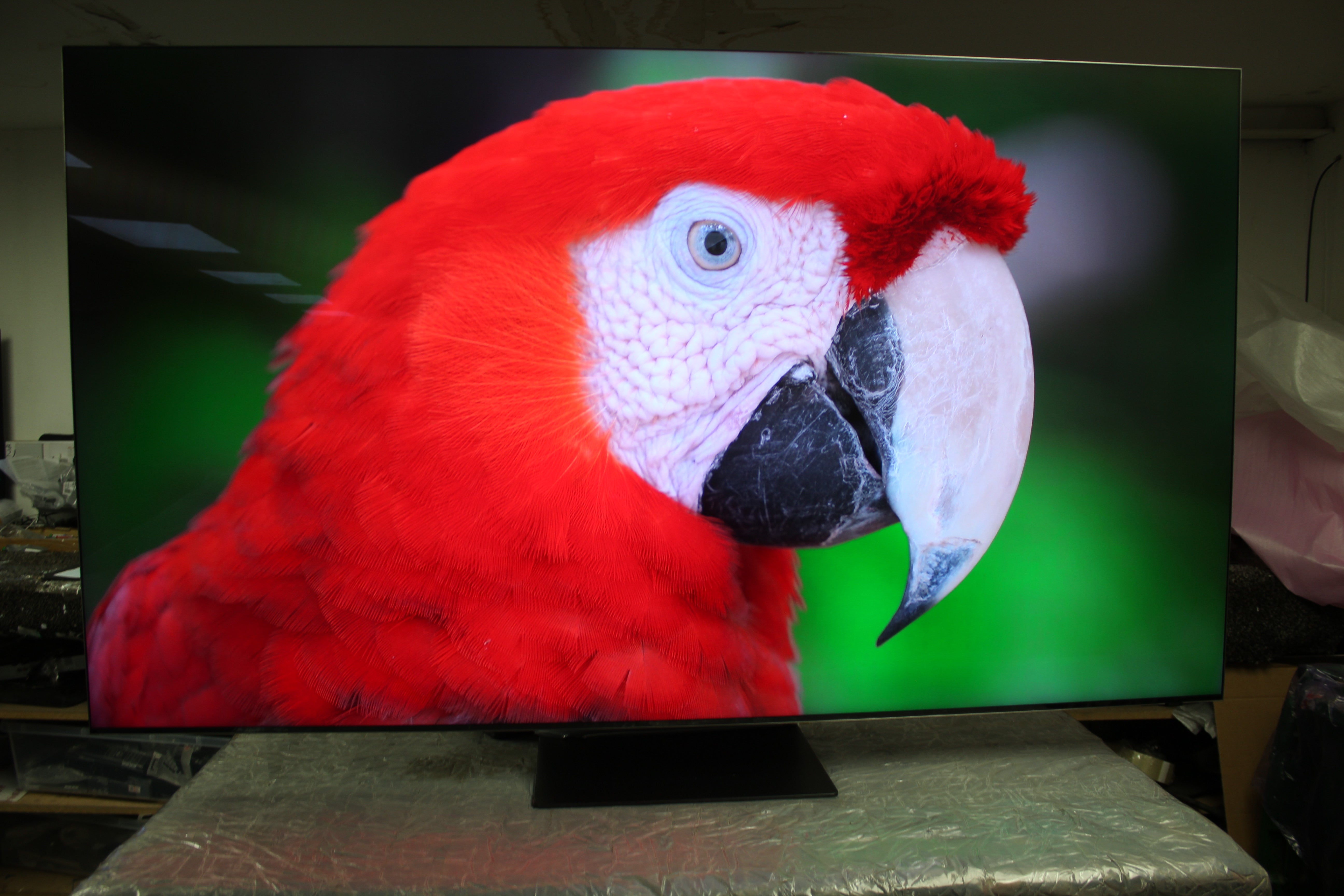 65" Samsung QE65QN900CTXXU Flagship 8K HDR Neo QLED TV